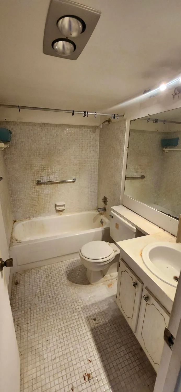 Property Slideshow image 5 of 9 | 350 farnham q, Deerfield Beach, FL, 33442