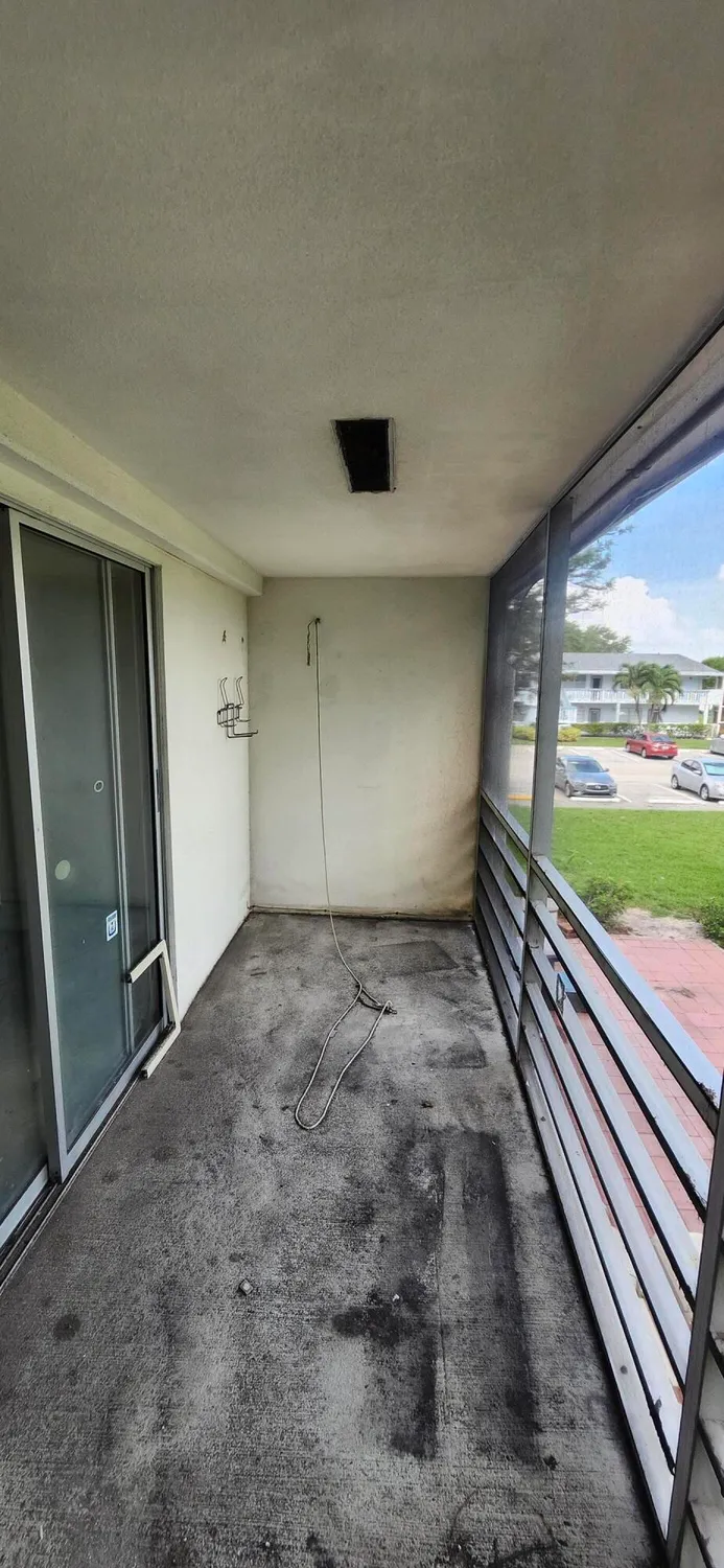 Property Slideshow image 8 of 9 | 350 farnham q, Deerfield Beach, FL, 33442