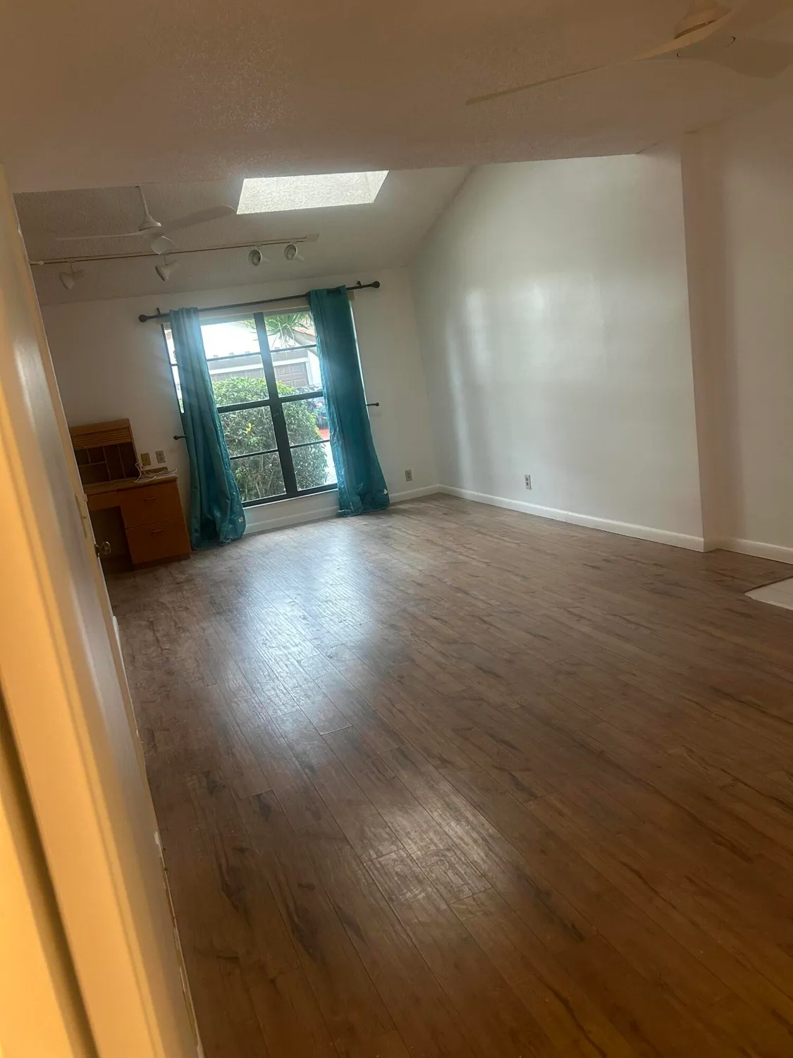 Property Slideshow image 5 of 15 | 5657 lakeview mews dr, Boynton Beach, FL, 33437