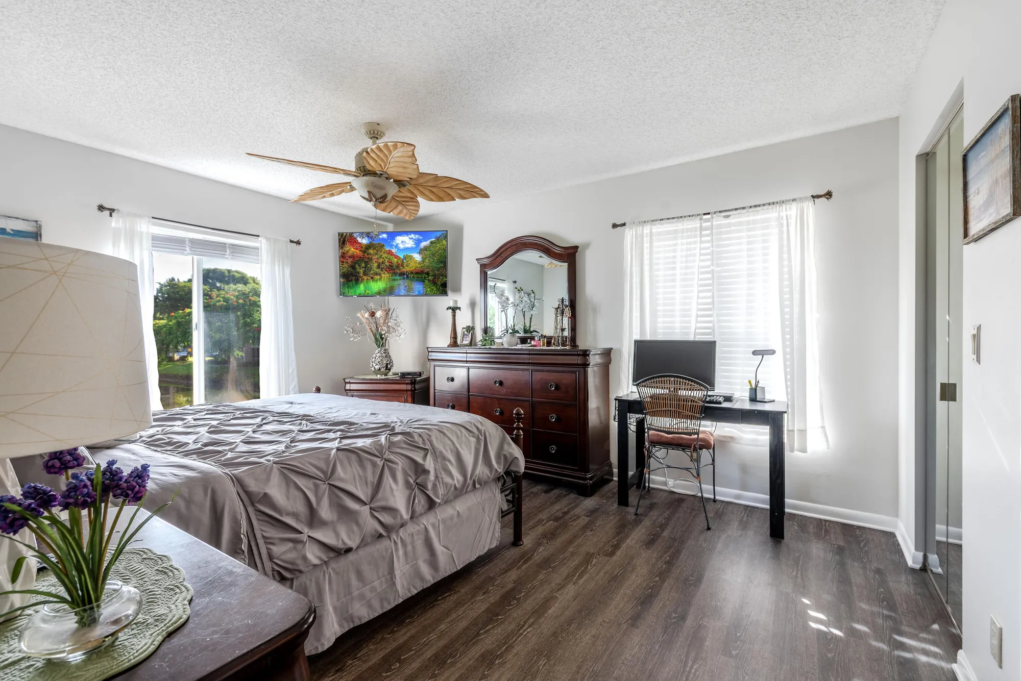 Property Slideshow image 15 of 28 | 13870 oneida dr h2, Delray Beach, FL, 33446
