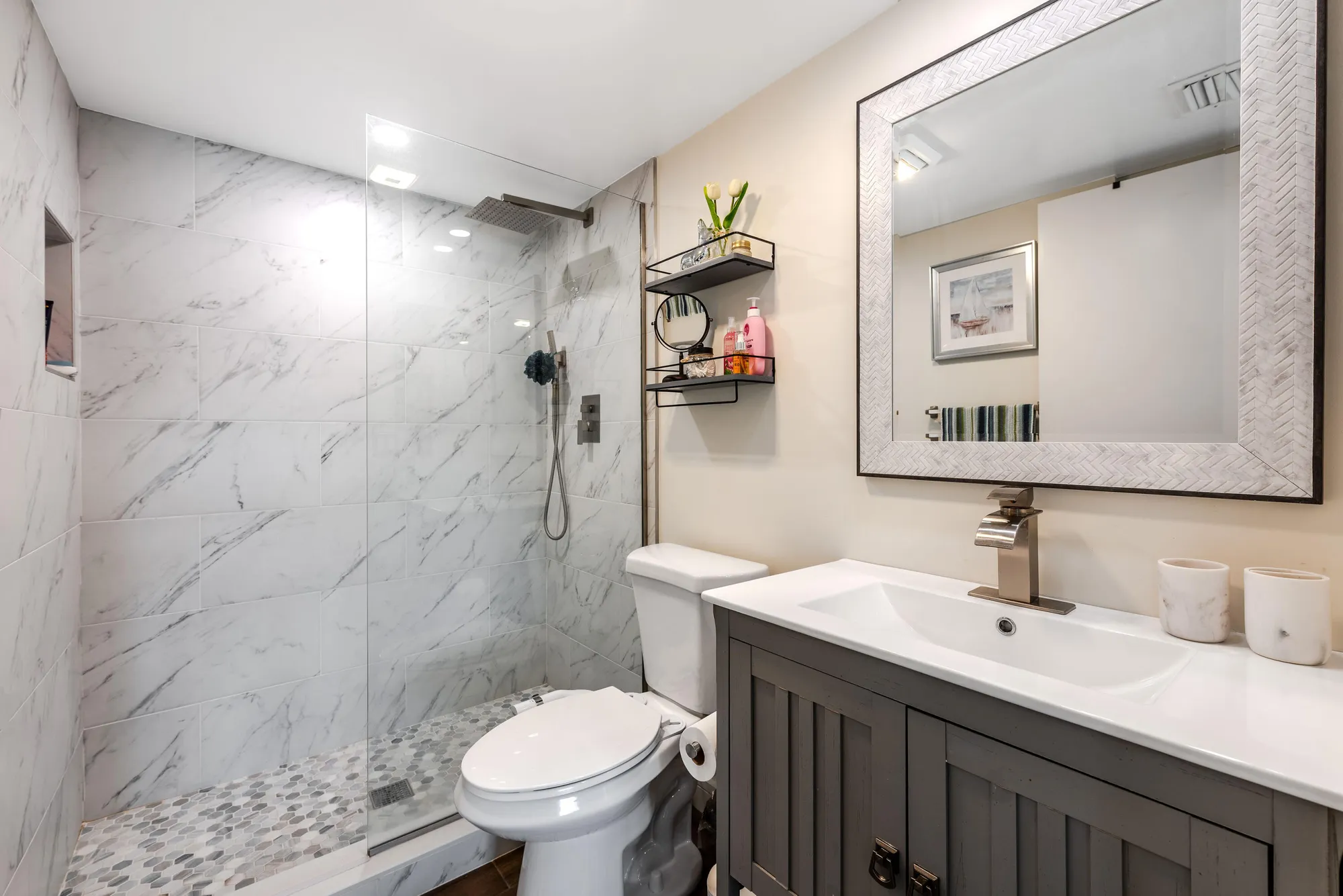 Property Slideshow image 17 of 28 | 13870 oneida dr h2, Delray Beach, FL, 33446