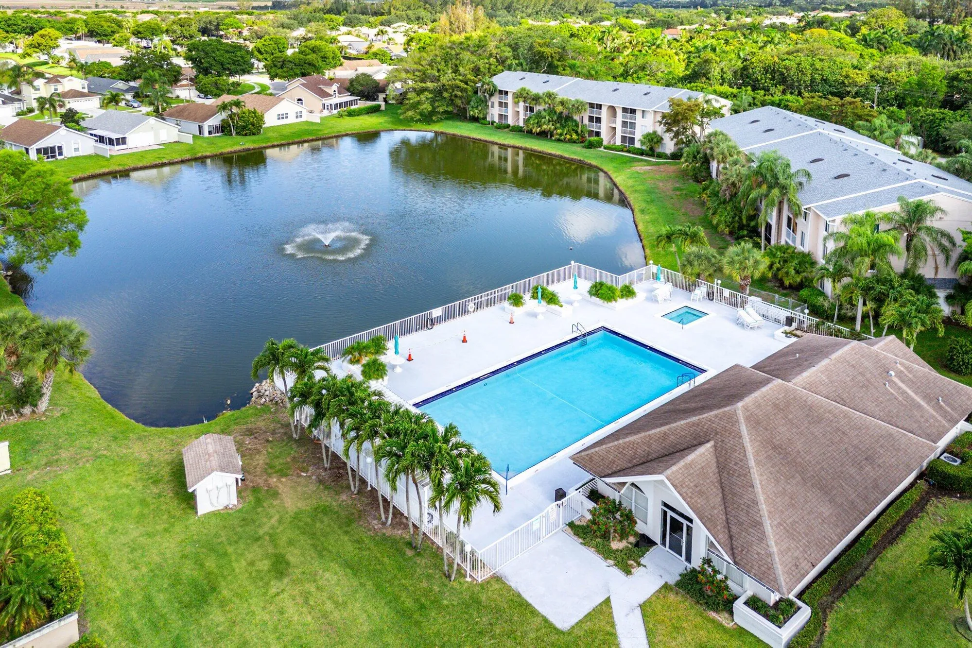 Property Slideshow image 26 of 28 | 13870 oneida dr h2, Delray Beach, FL, 33446
