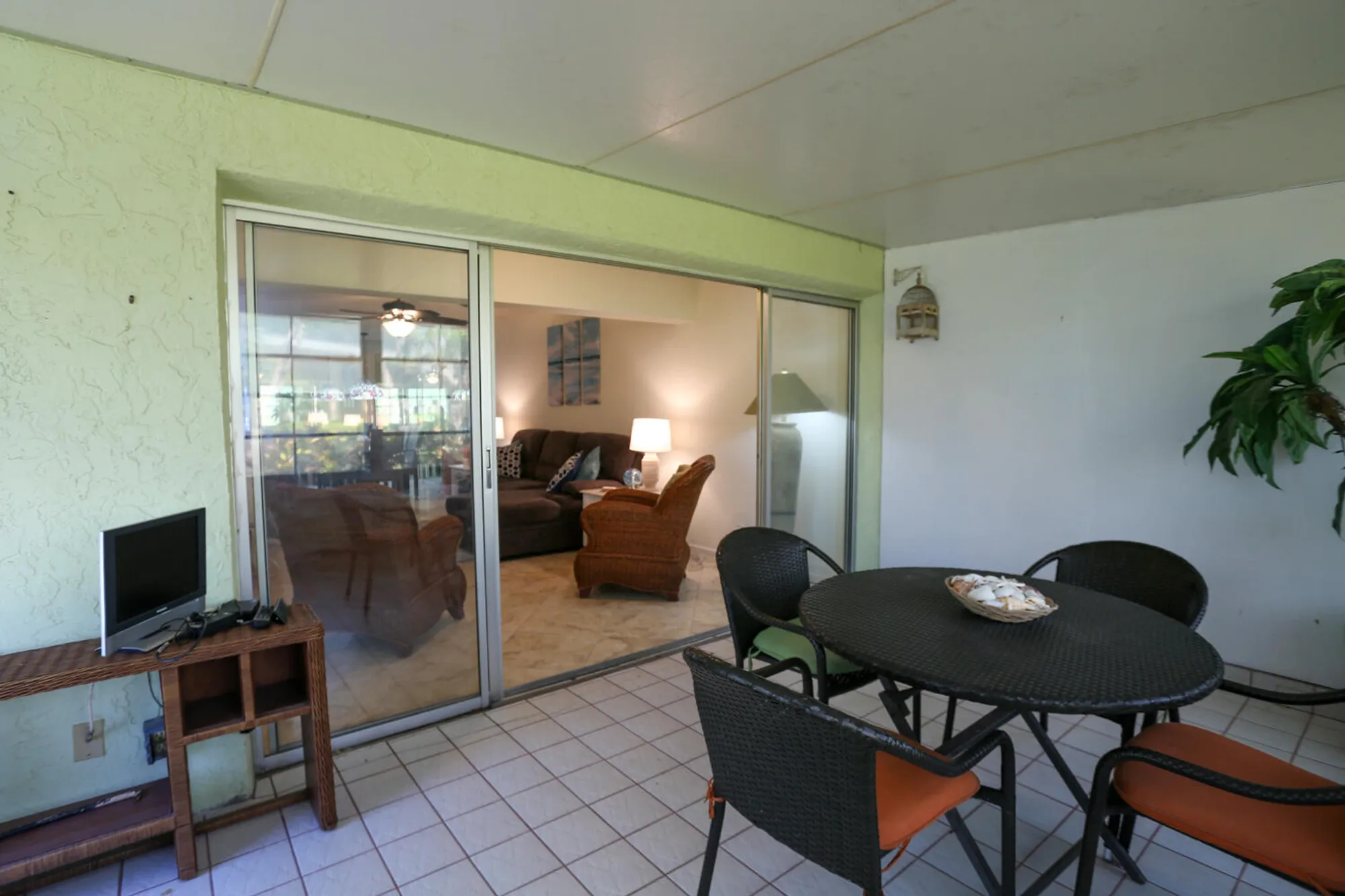Property Slideshow image 25 of 26 | 1041 orange ter 102, Delray Beach, FL, 33445