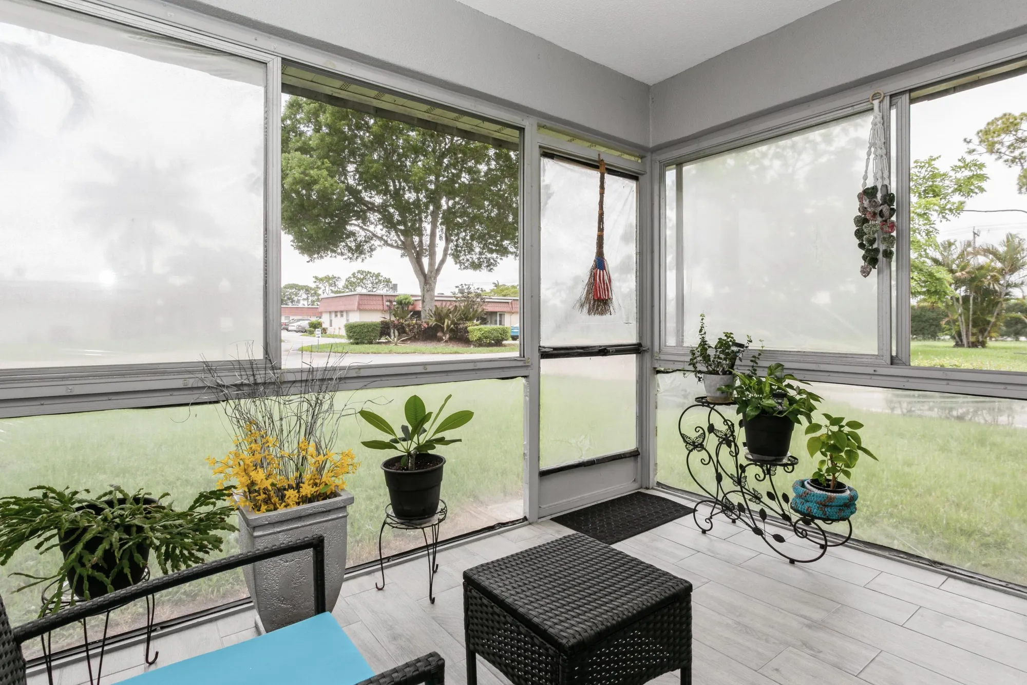 Property Slideshow image 11 of 44 | 882 worcester ln a, Lake Worth, FL, 33467