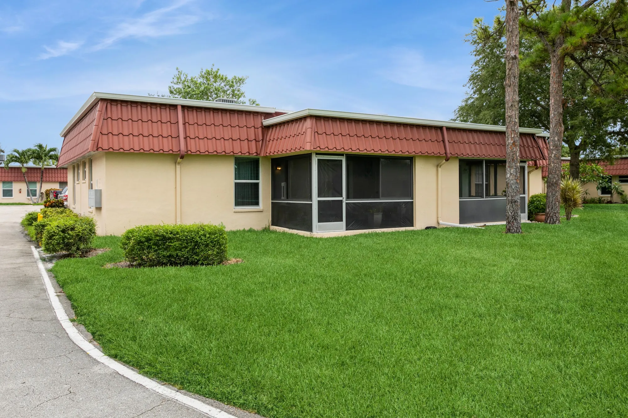 Property Slideshow image 23 of 44 | 882 worcester ln a, Lake Worth, FL, 33467