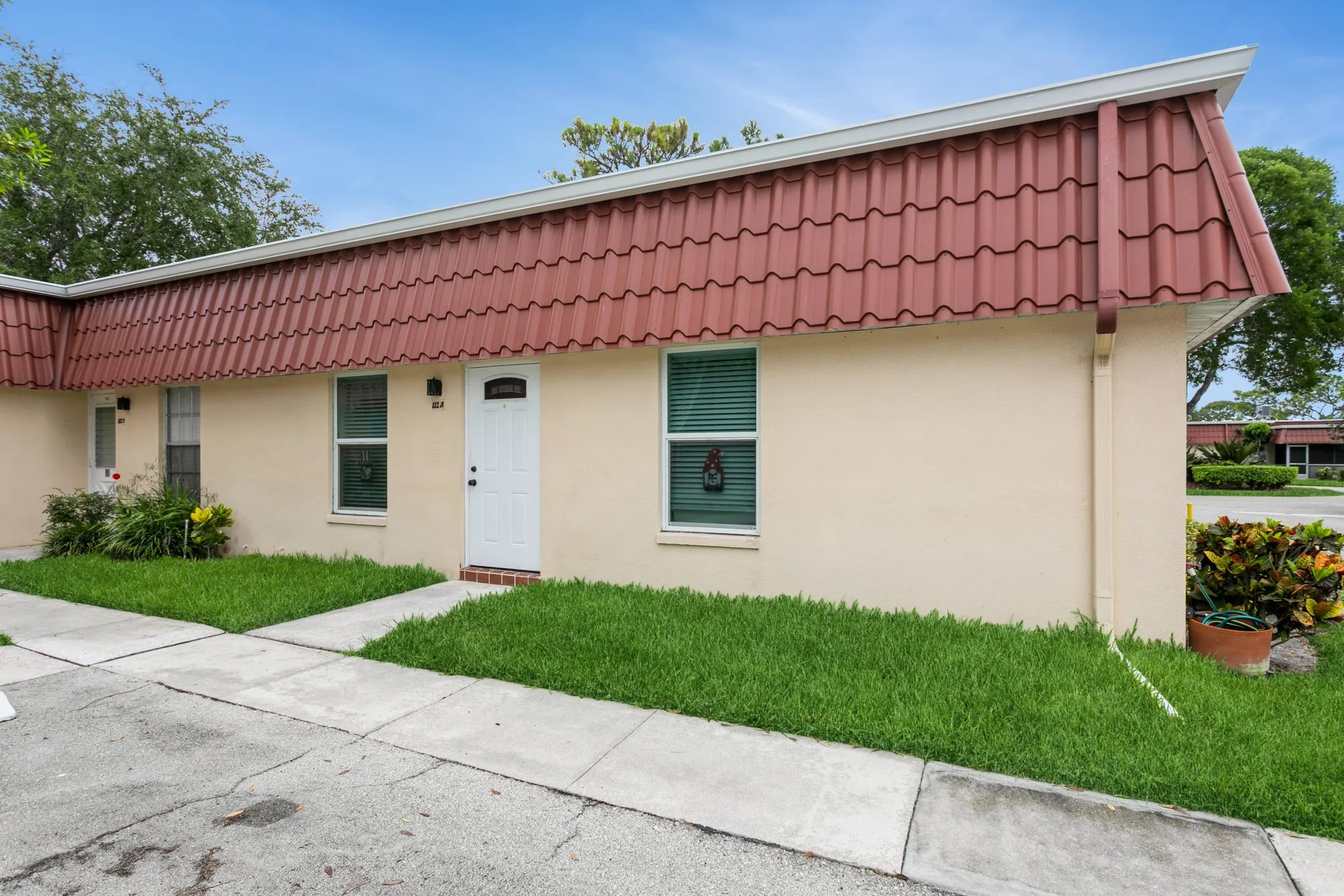 Property Slideshow image 21 of 44 | 882 worcester ln a, Lake Worth, FL, 33467