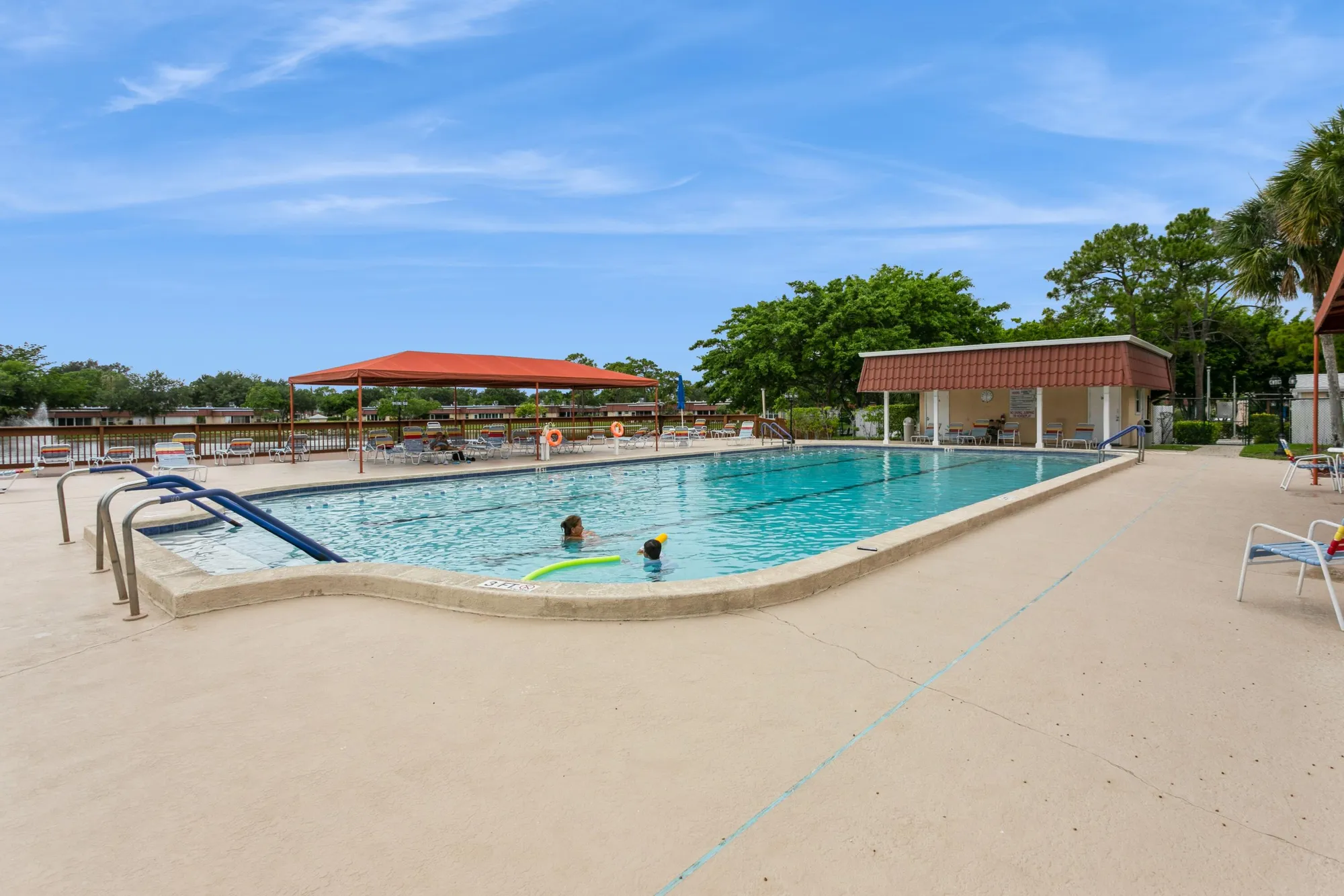 Property Slideshow image 27 of 44 | 882 worcester ln a, Lake Worth, FL, 33467