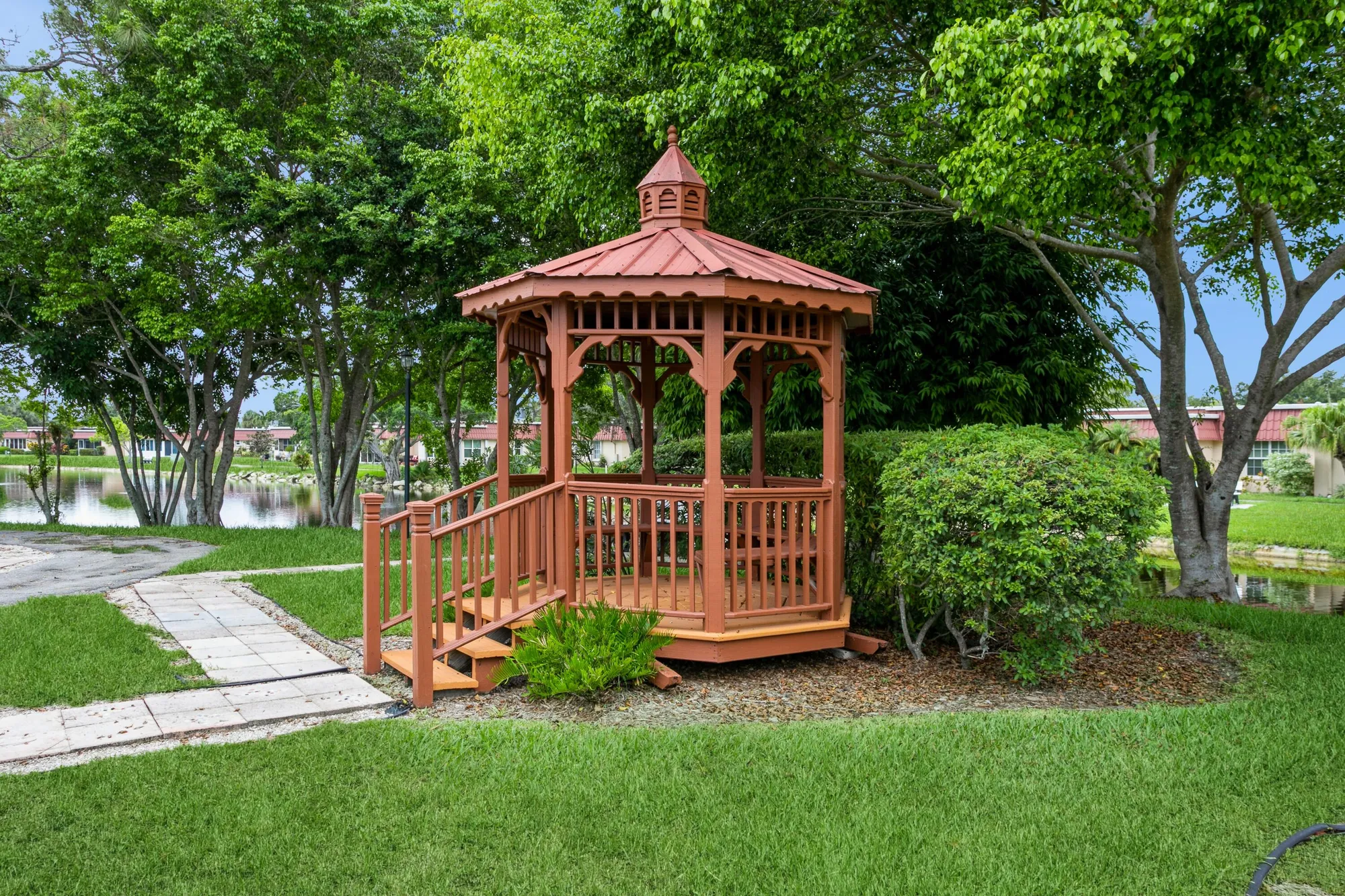 Property Slideshow image 31 of 44 | 882 worcester ln a, Lake Worth, FL, 33467