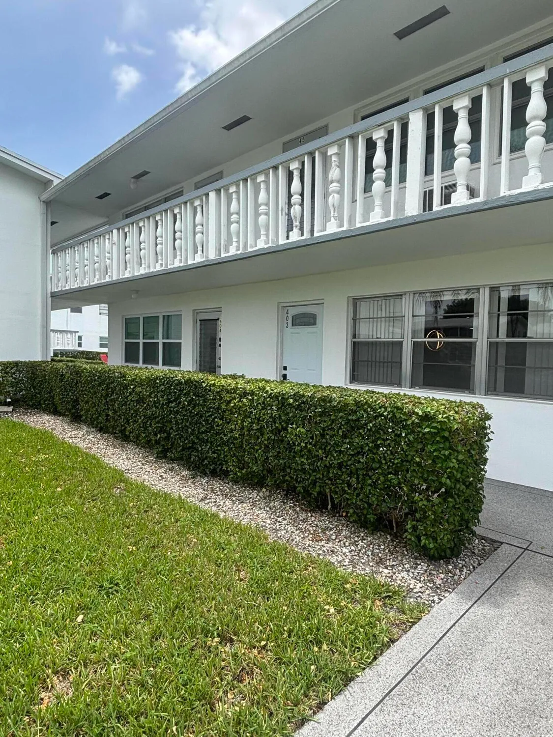 Property Slideshow image 5 of 23 | 403 windsor r, West Palm Beach, FL, 33417