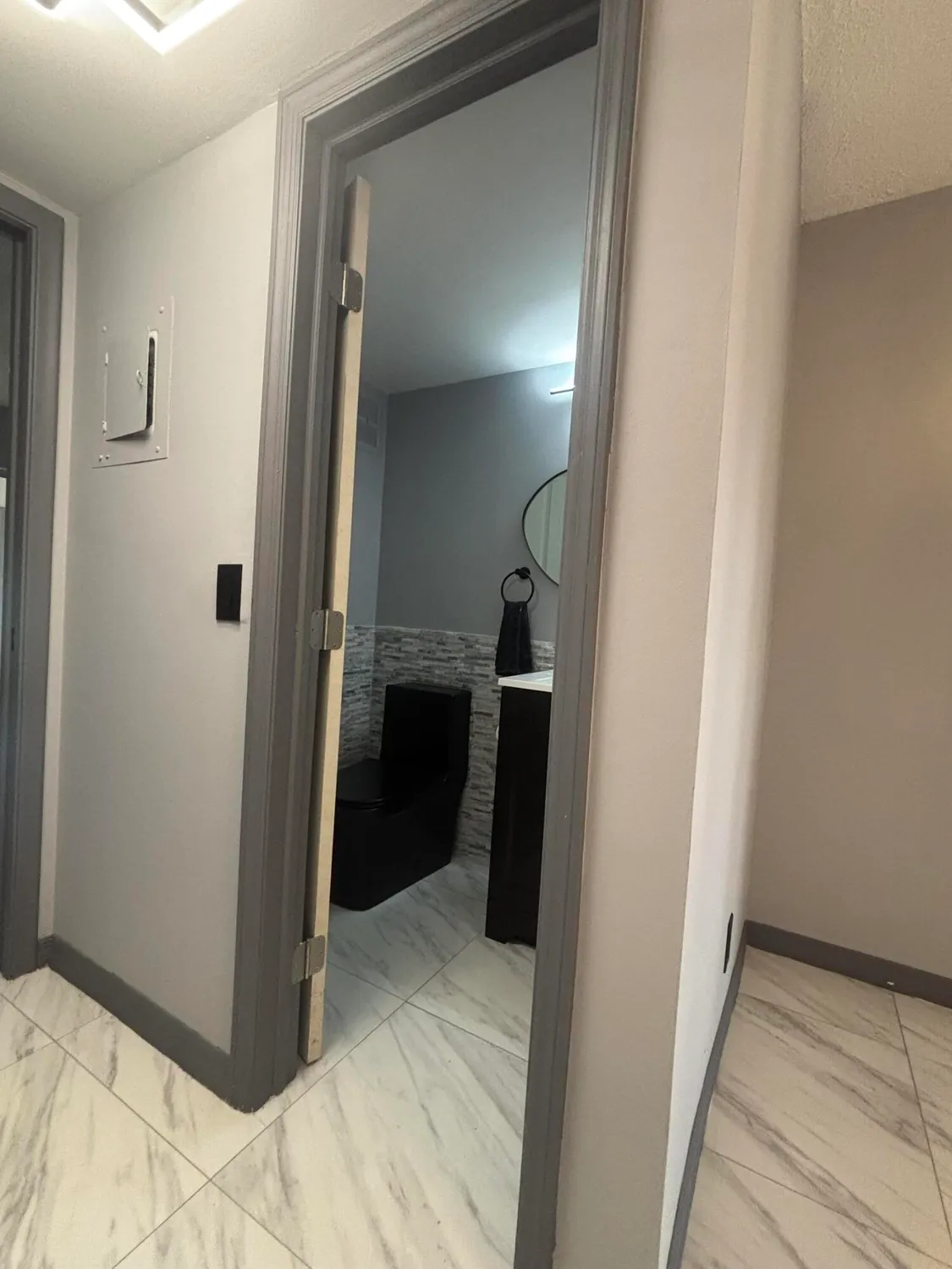 Property Slideshow image 14 of 23 | 403 windsor r, West Palm Beach, FL, 33417