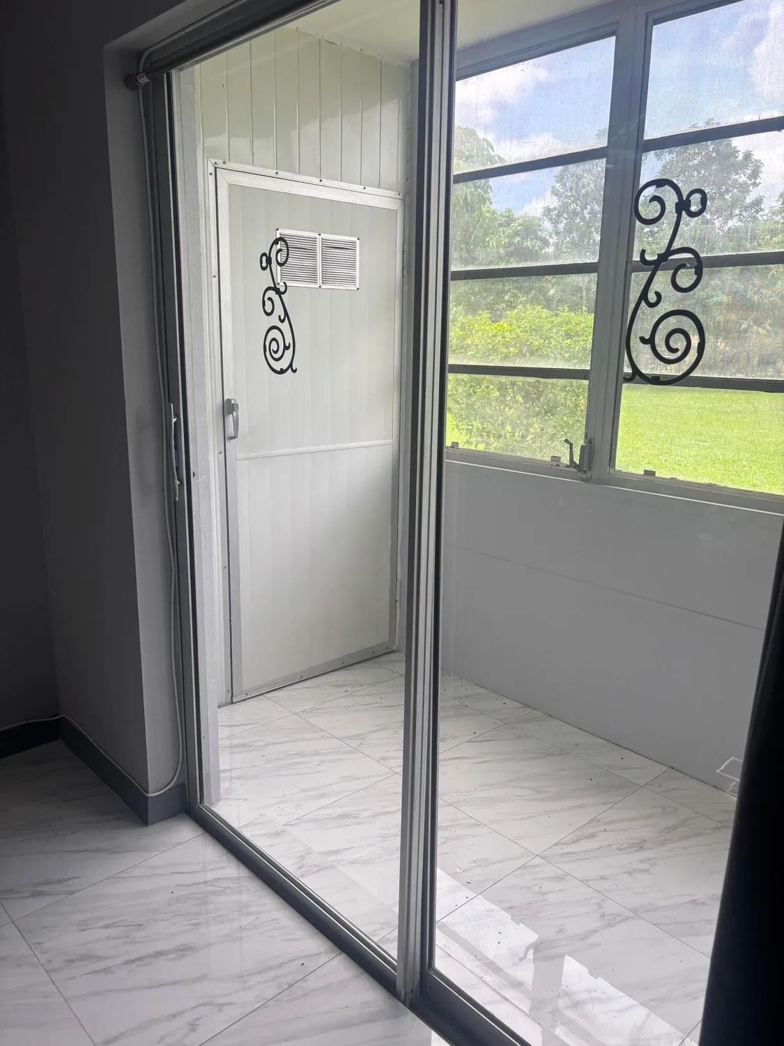 Property Slideshow image 22 of 23 | 403 windsor r, West Palm Beach, FL, 33417