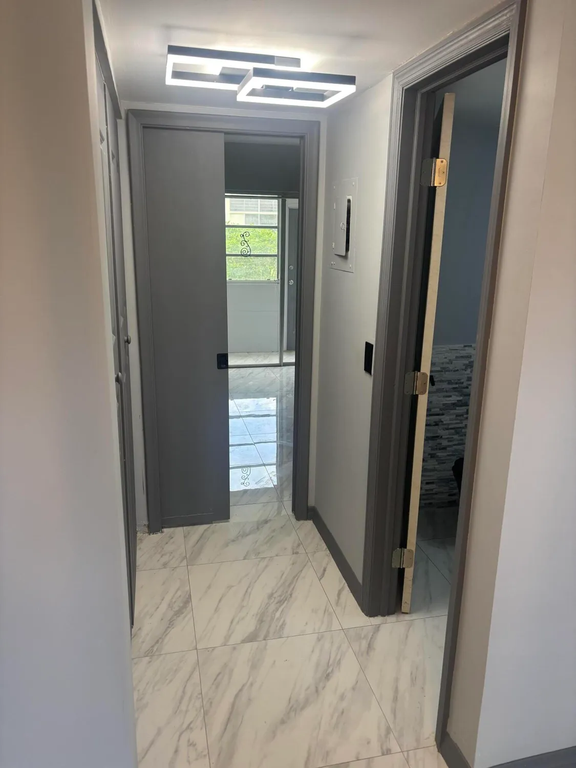 Property Slideshow image 17 of 23 | 403 windsor r, West Palm Beach, FL, 33417