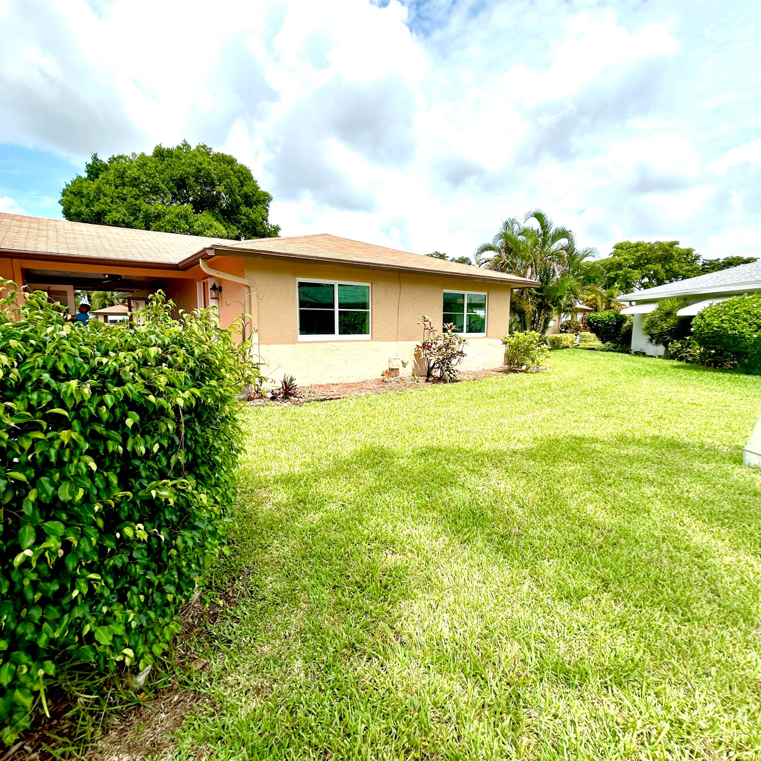 Property Slideshow image 23 of 28 | 715 whippoorwill ln, Delray Beach, FL, 33445