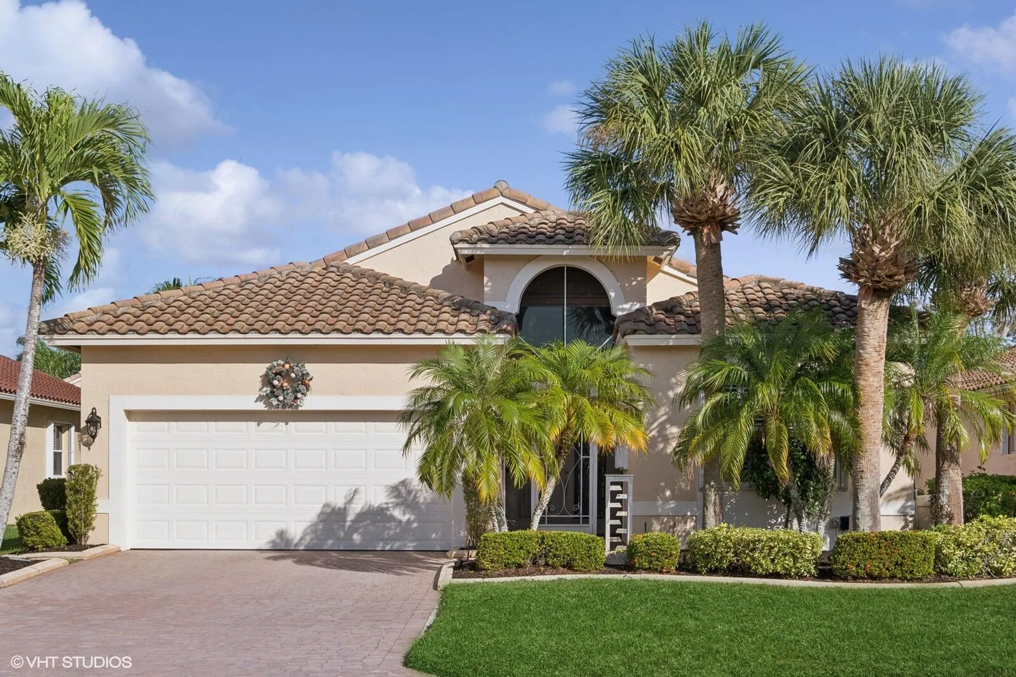 Property Slideshow image 3 of 35 | 389 nw springview loop, Port Saint Lucie, FL, 34986