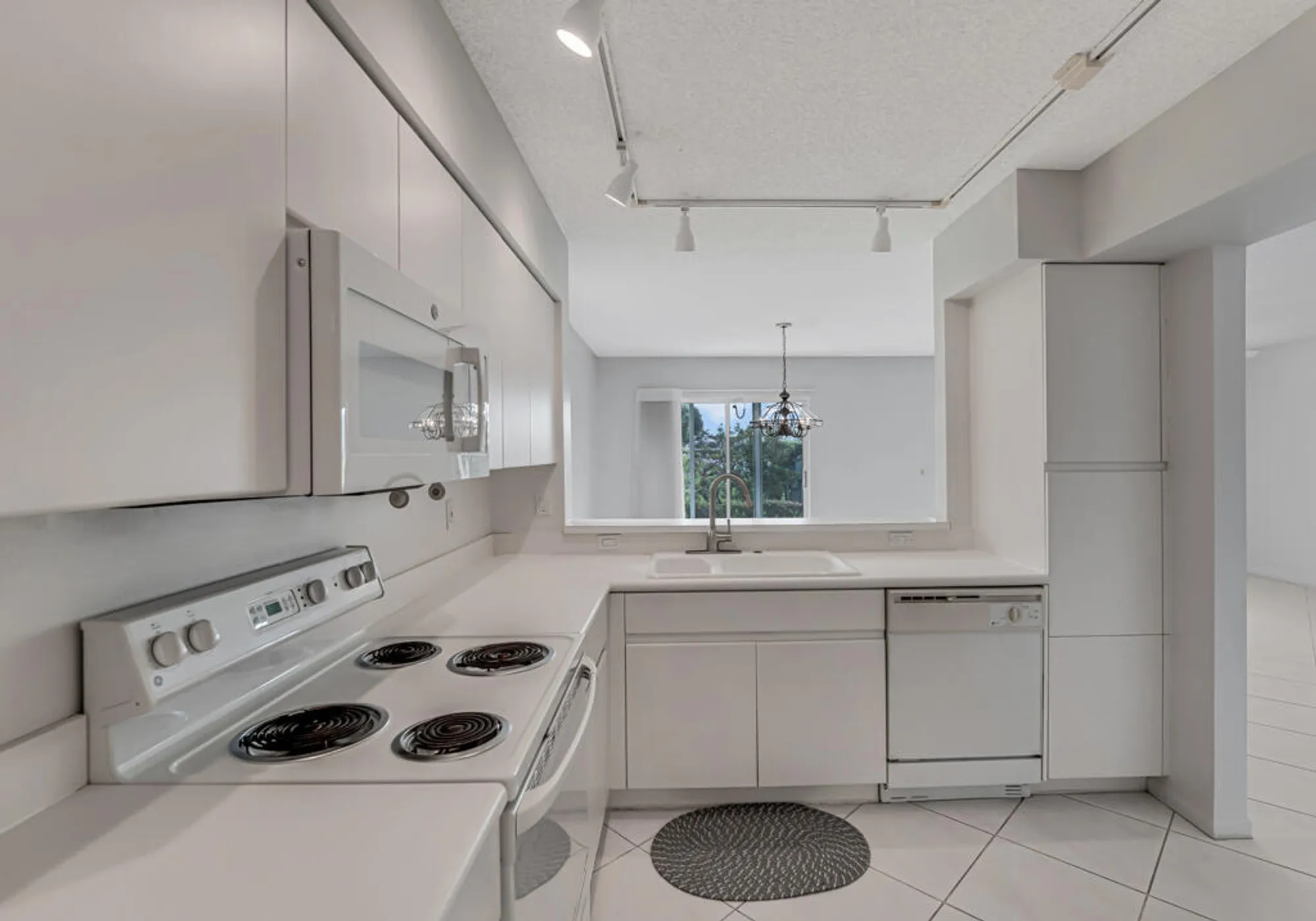 Property Slideshow image 26 of 40 | 7372 lake meadow way 101, Boynton Beach, FL, 33437