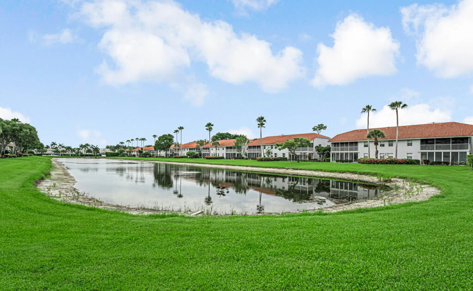 Property Slideshow image 4 of 40 | 7372 lake meadow way 101, Boynton Beach, FL, 33437