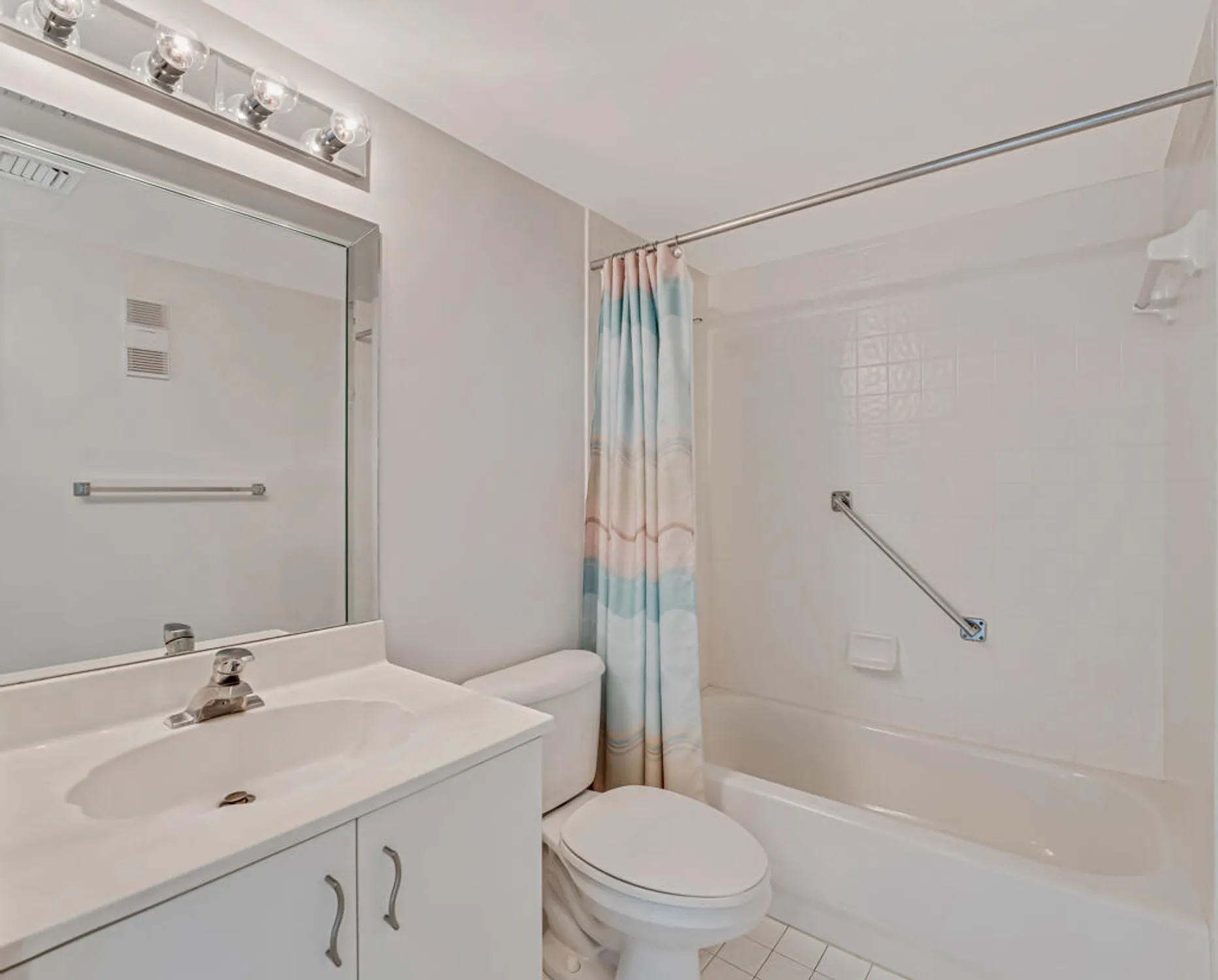 Property Slideshow image 21 of 40 | 7372 lake meadow way 101, Boynton Beach, FL, 33437