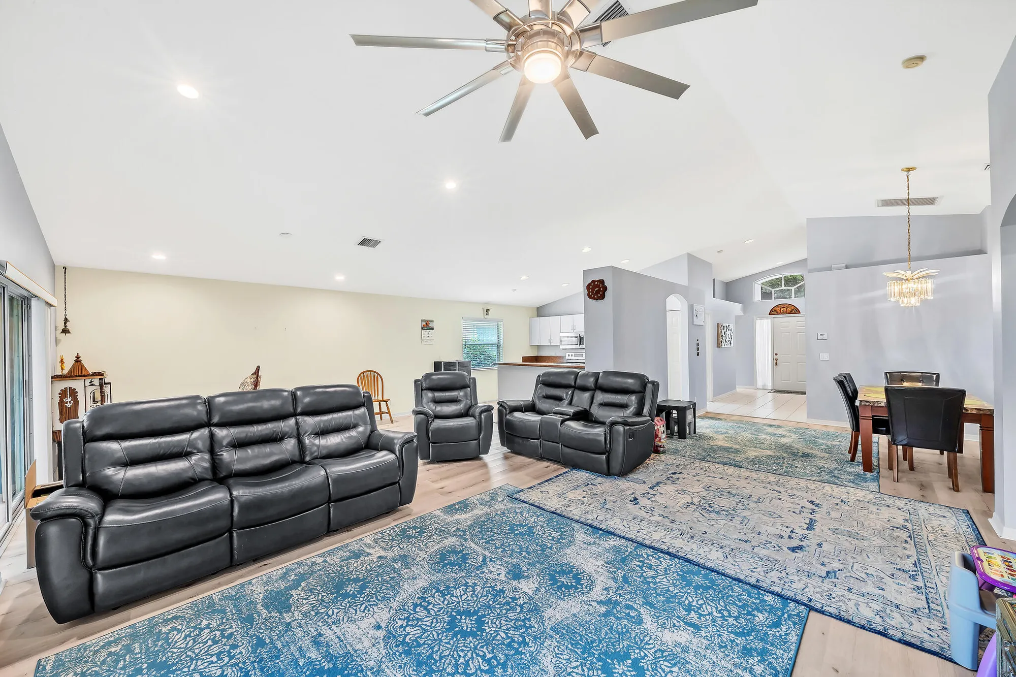 Property Slideshow image 20 of 46 | 12072 tevere dr, Boynton Beach, FL, 33437