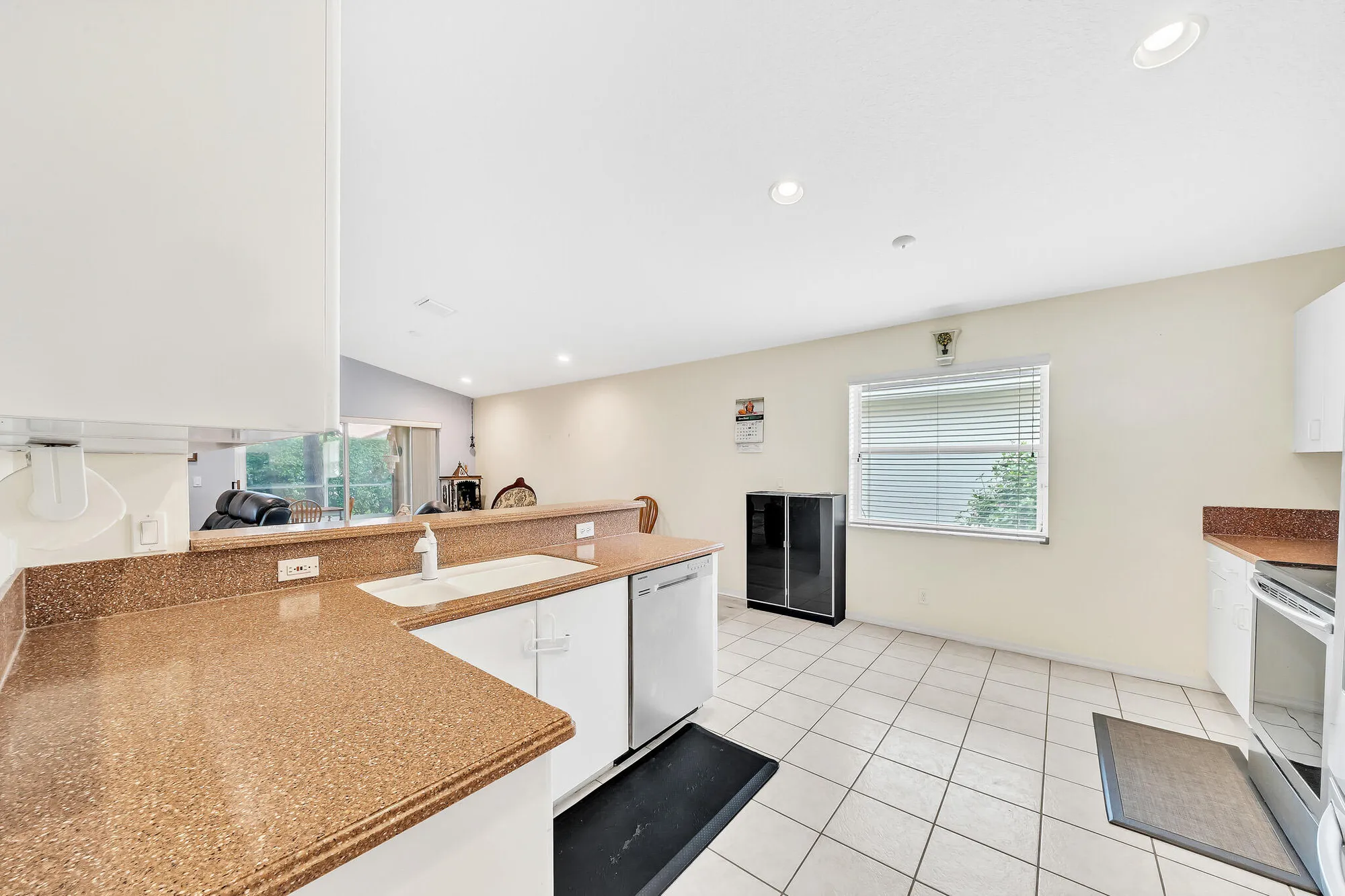 Property Slideshow image 15 of 46 | 12072 tevere dr, Boynton Beach, FL, 33437