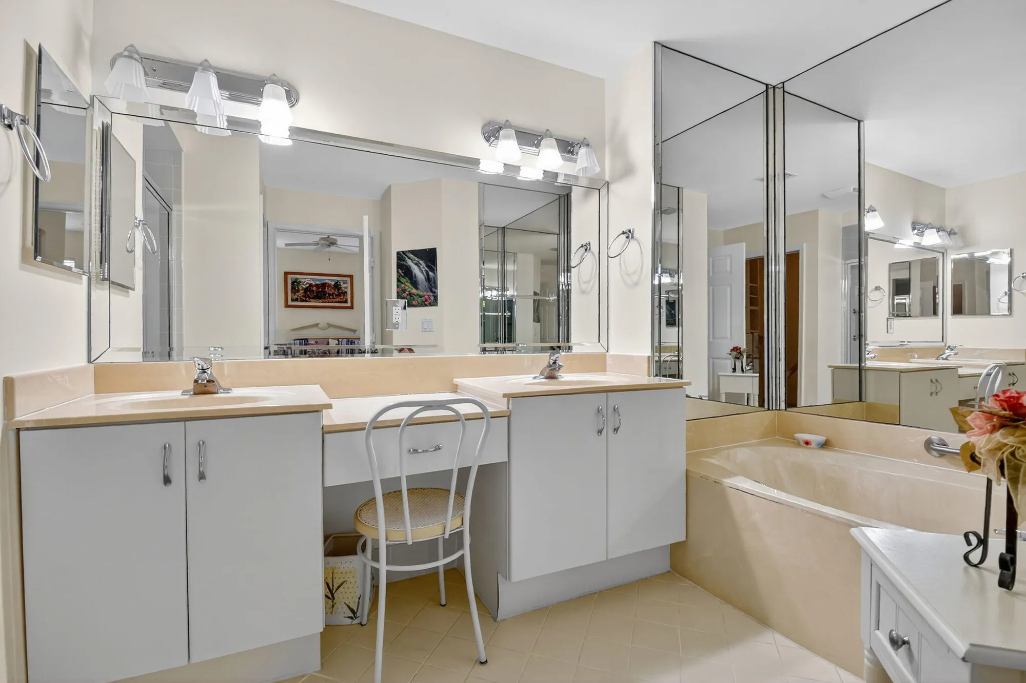 Property Slideshow image 35 of 65 | 12447 crystal pointe dr unit 101, Boynton Beach, FL, 33437