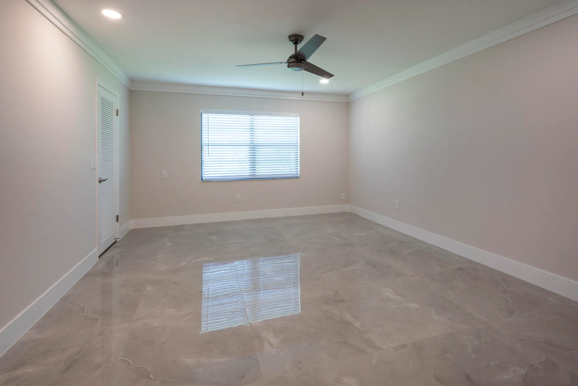 Property Slideshow image 21 of 22 | 7920 eastlake dr apt 19f, Boca Raton, FL, 33433