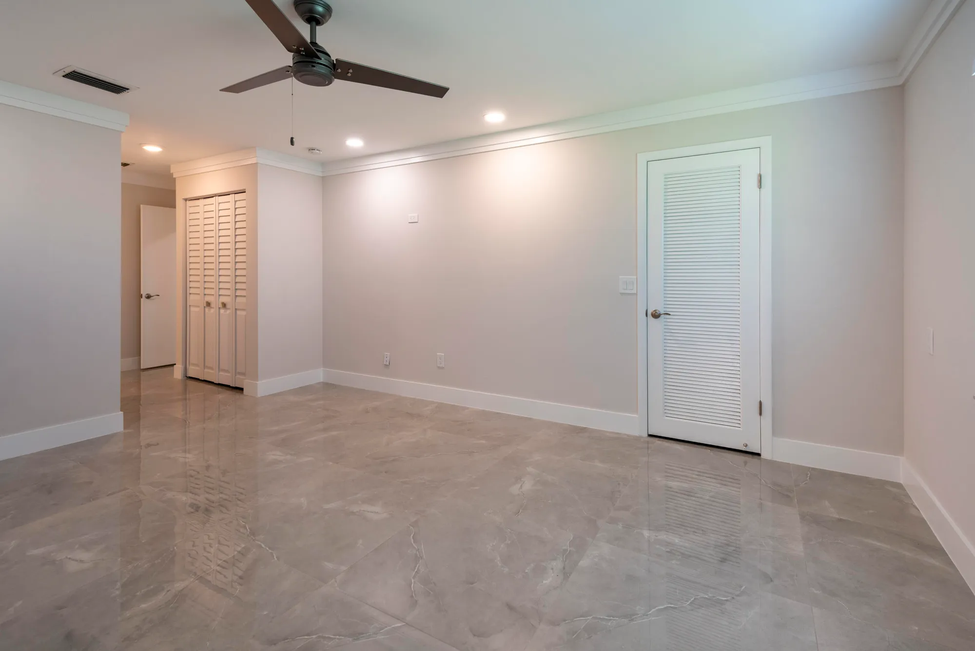 Property Slideshow image 22 of 22 | 7920 eastlake dr apt 19f, Boca Raton, FL, 33433