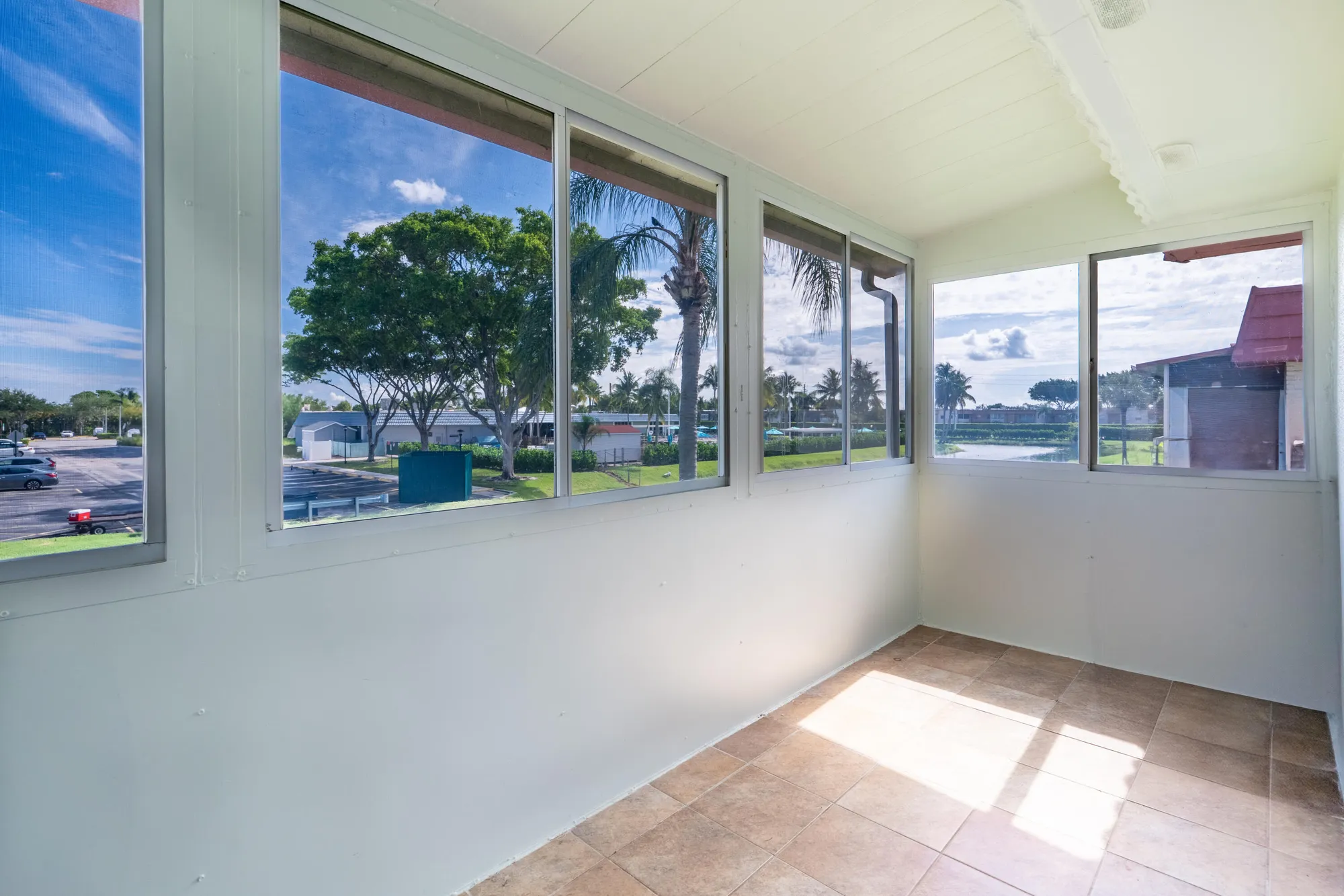 Property Slideshow image 16 of 20 | 47 saxony a, Delray Beach, FL, 33446