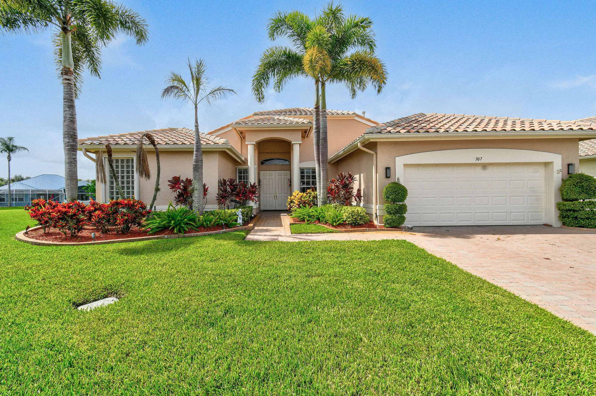 Property Slideshow image 1 of 19 | 307 nw bayside ct, Port Saint Lucie, FL, 34986