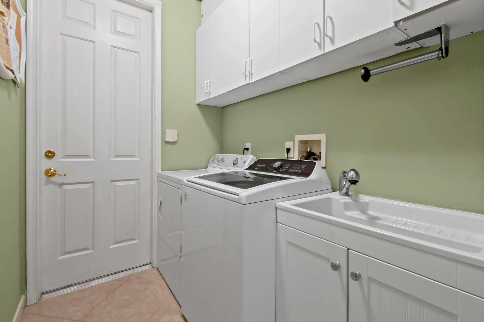 Property Slideshow image 16 of 19 | 307 nw bayside ct, Port Saint Lucie, FL, 34986