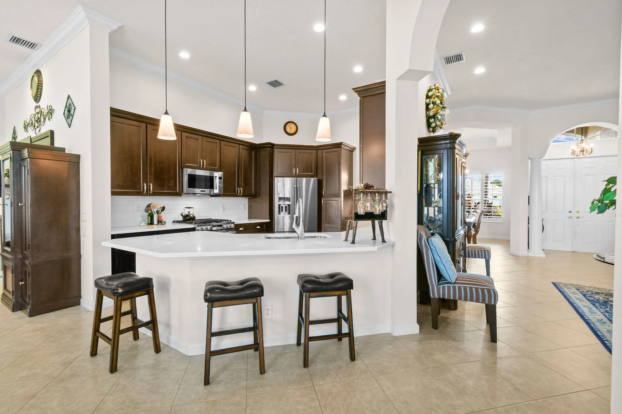 Property Slideshow image 5 of 19 | 307 nw bayside ct, Port Saint Lucie, FL, 34986