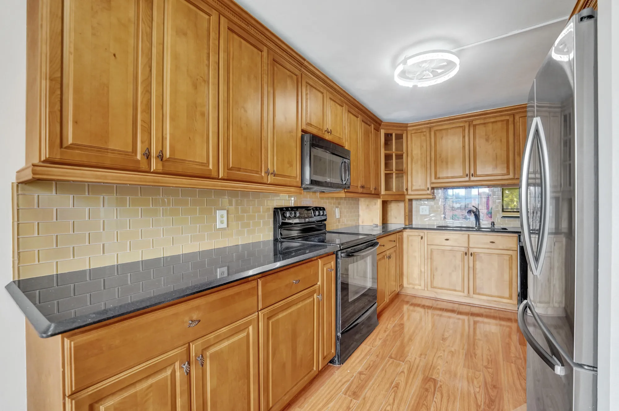 Property Slideshow image 12 of 60 | 5306 cedar lake dr 201, Boynton Beach, FL, 33437