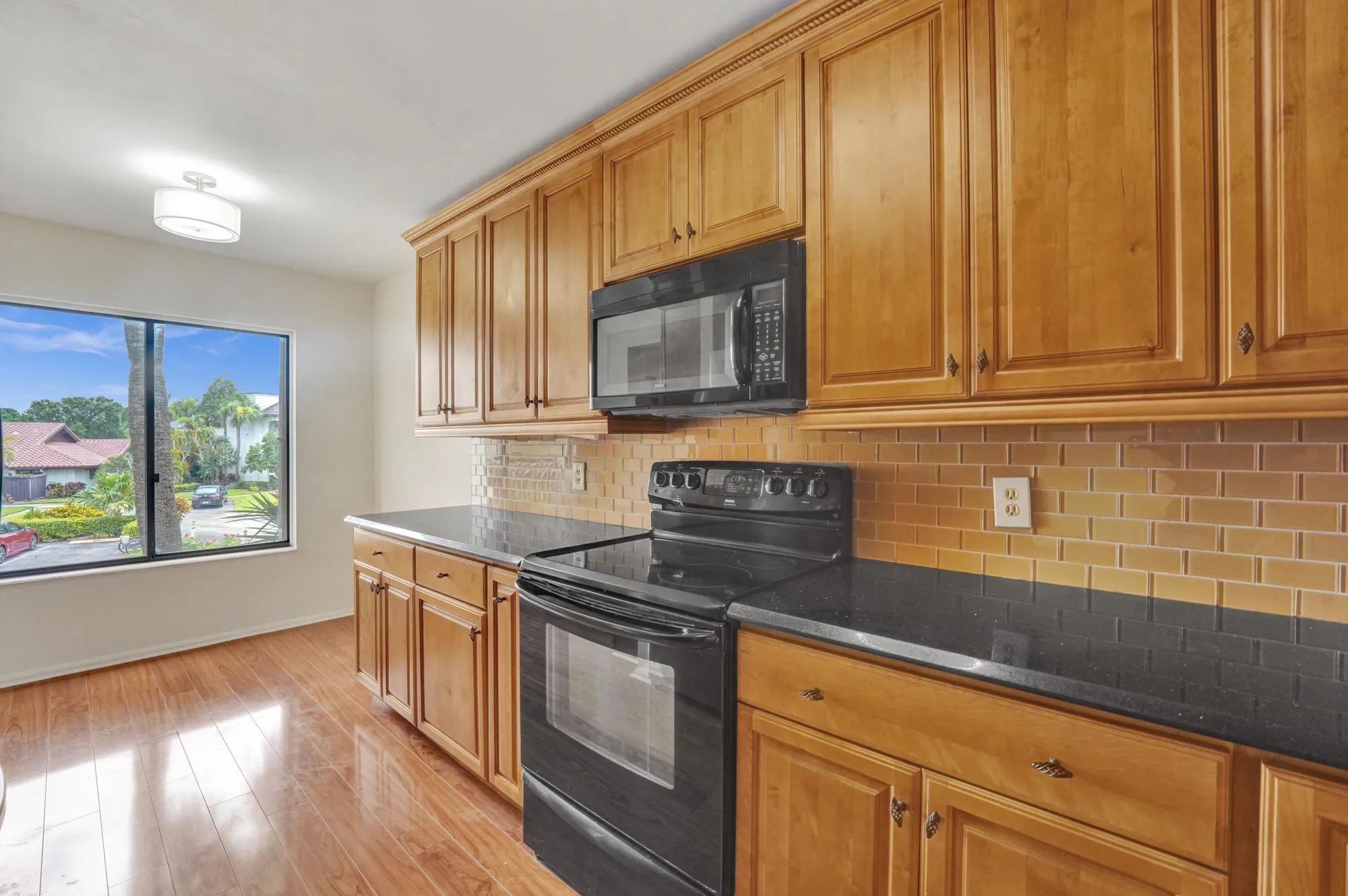 Property Slideshow image 9 of 60 | 5306 cedar lake dr 201, Boynton Beach, FL, 33437