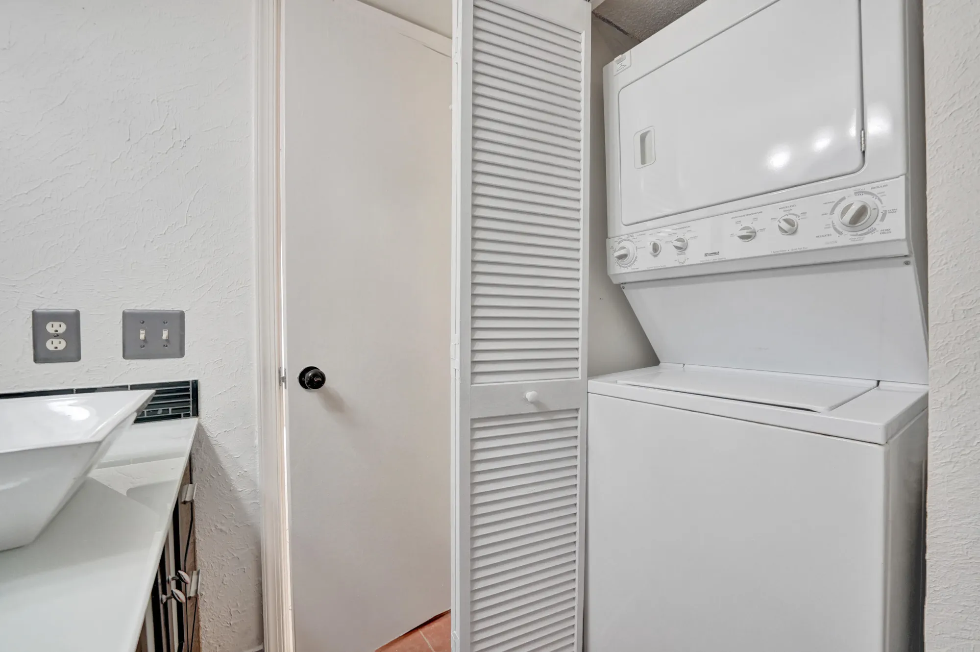 Property Slideshow image 34 of 60 | 5306 cedar lake dr 201, Boynton Beach, FL, 33437