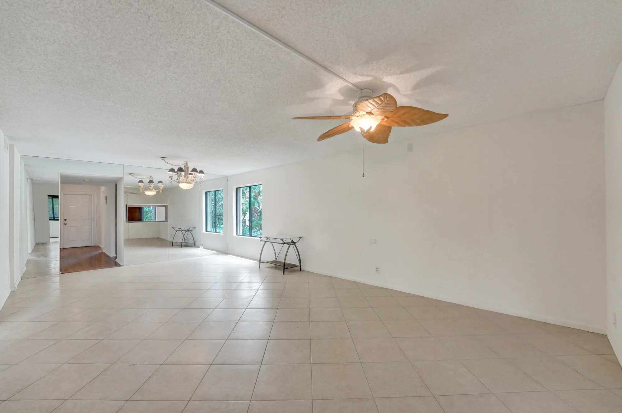 Property Slideshow image 14 of 60 | 5306 cedar lake dr 201, Boynton Beach, FL, 33437