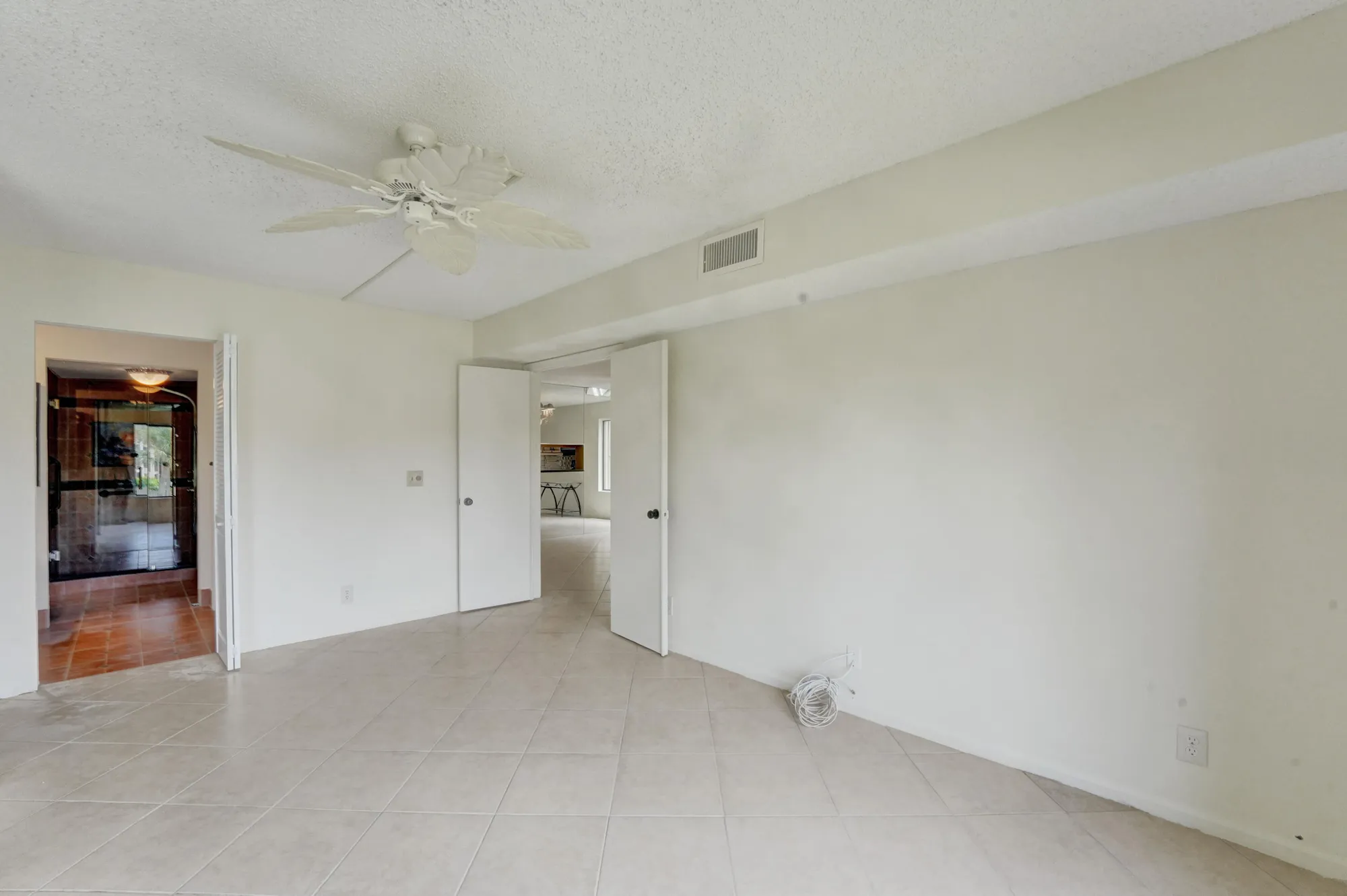 Property Slideshow image 21 of 60 | 5306 cedar lake dr 201, Boynton Beach, FL, 33437