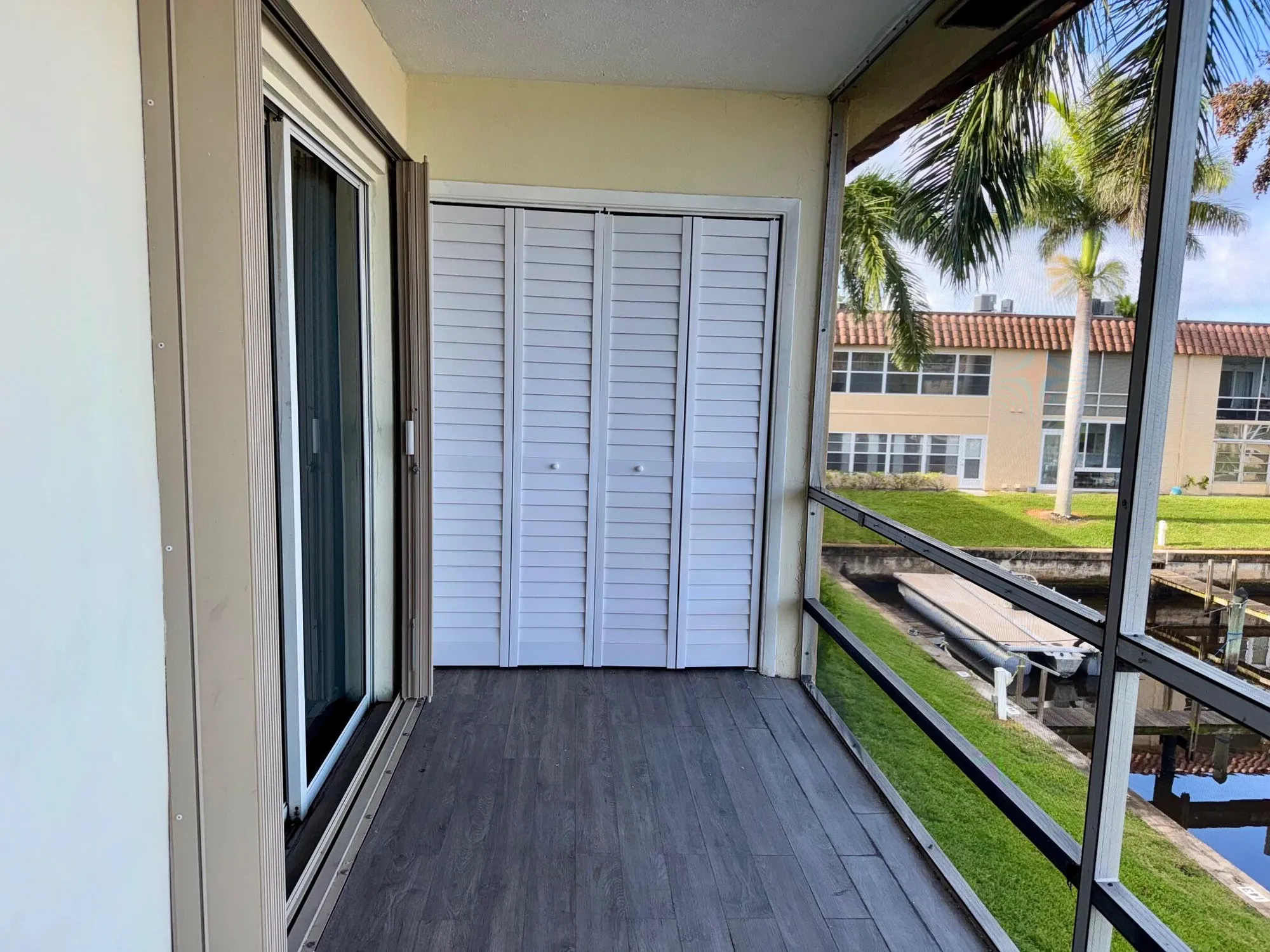 Property Slideshow image 11 of 18 | 2600 s kanner hwy q12, Stuart, FL, 34994