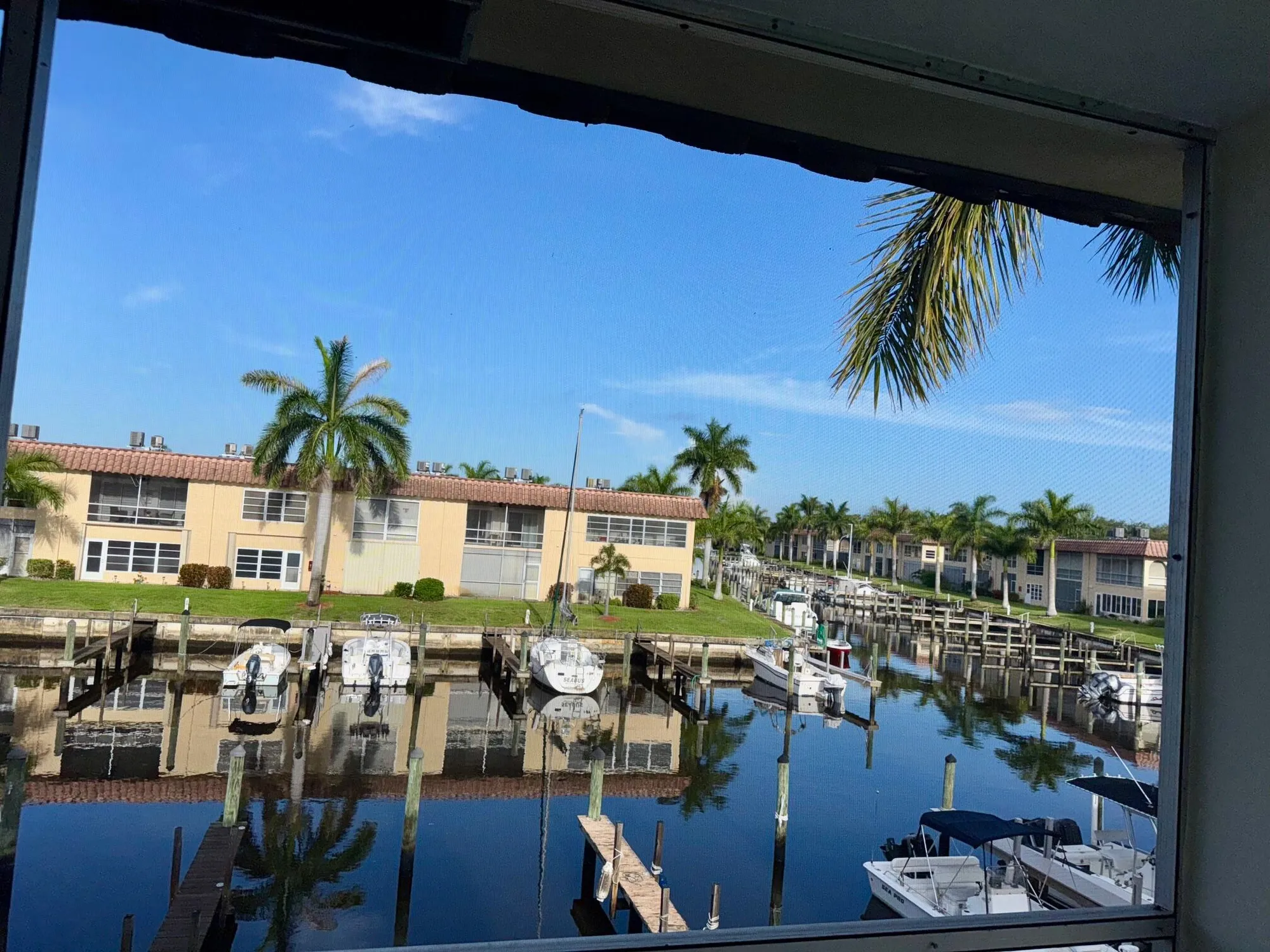 Property Slideshow image 12 of 18 | 2600 s kanner hwy q12, Stuart, FL, 34994