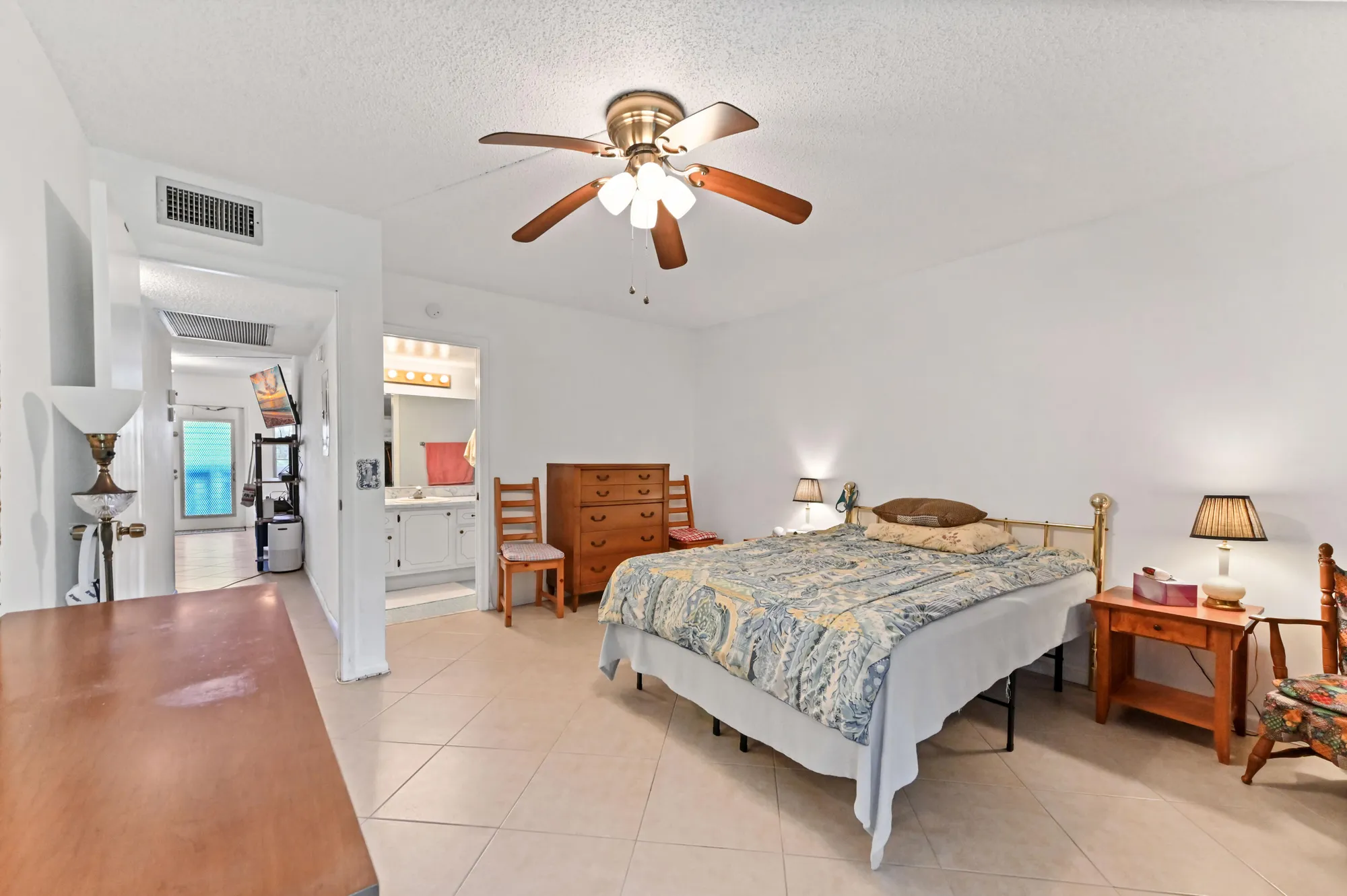 Property Slideshow image 14 of 52 | 4031 lyndhurst j, Deerfield Beach, FL, 33442