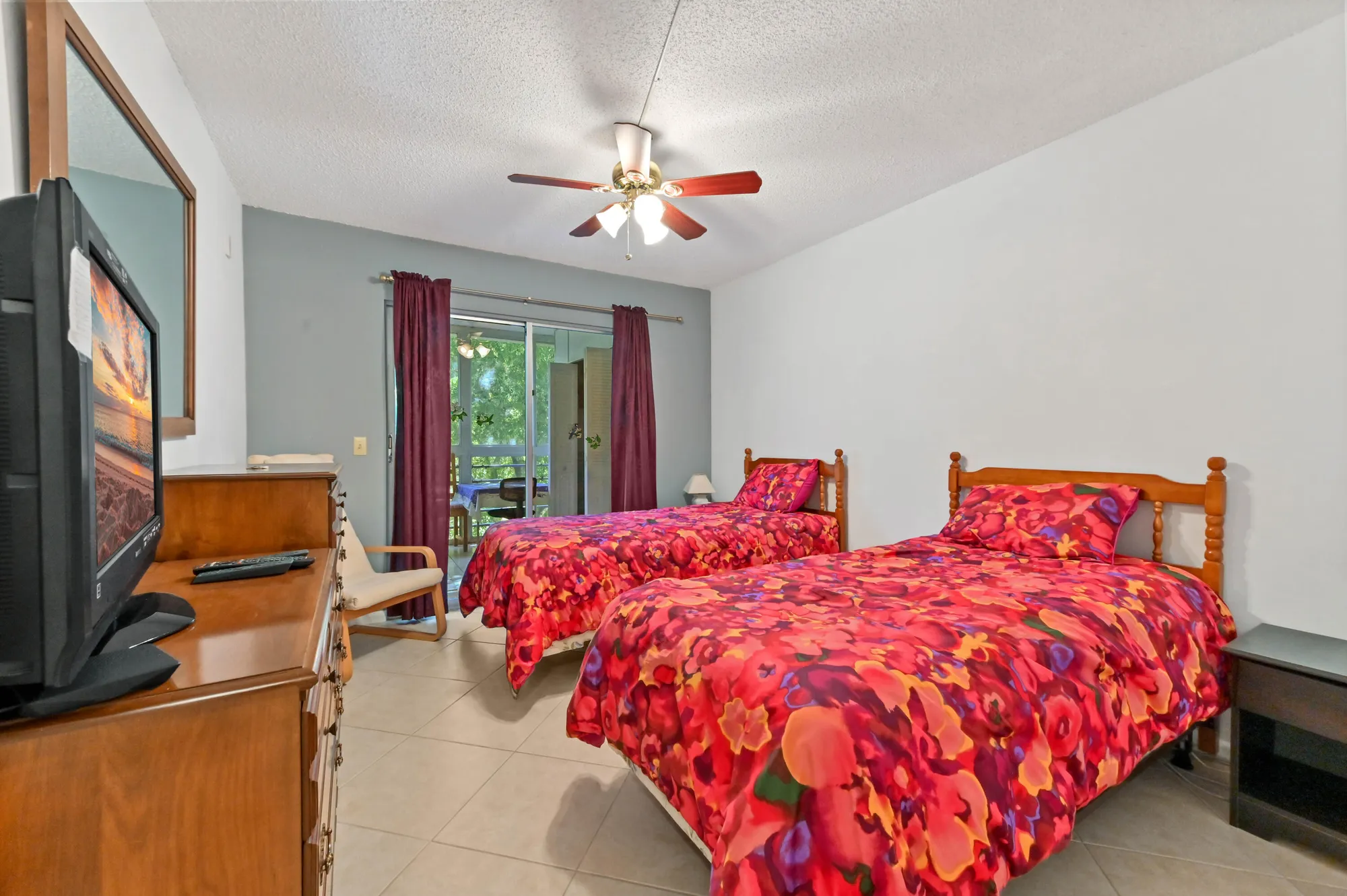 Property Slideshow image 17 of 52 | 4031 lyndhurst j, Deerfield Beach, FL, 33442