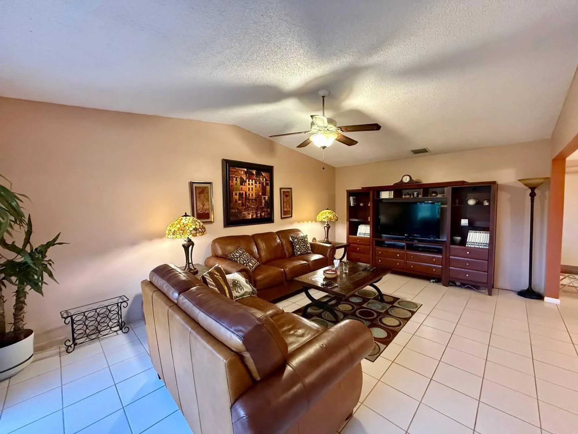 Property Slideshow image 5 of 19 | 5496 viburnum cir, Delray Beach, FL, 33484
