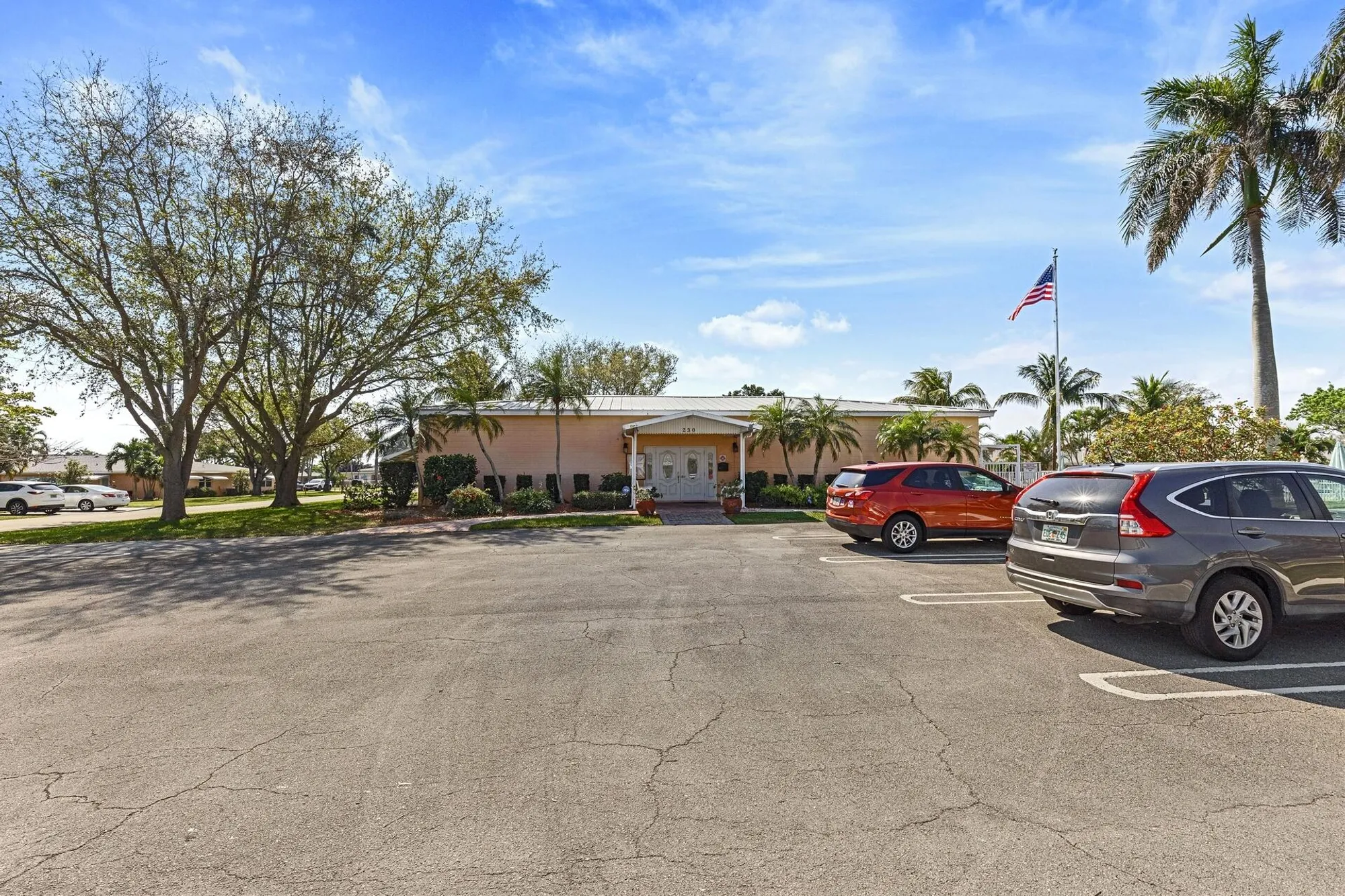 Property Slideshow image 13 of 17 | 355 main blvd b, Boynton Beach, FL, 33435