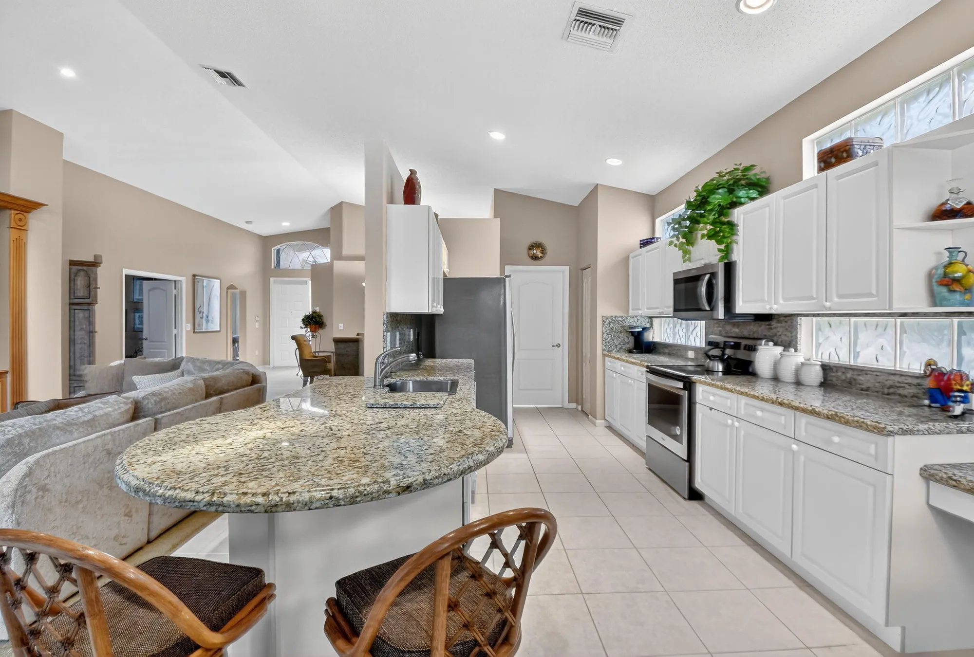 Property Slideshow image 9 of 68 | 6875 southport dr, Boynton Beach, FL, 33472
