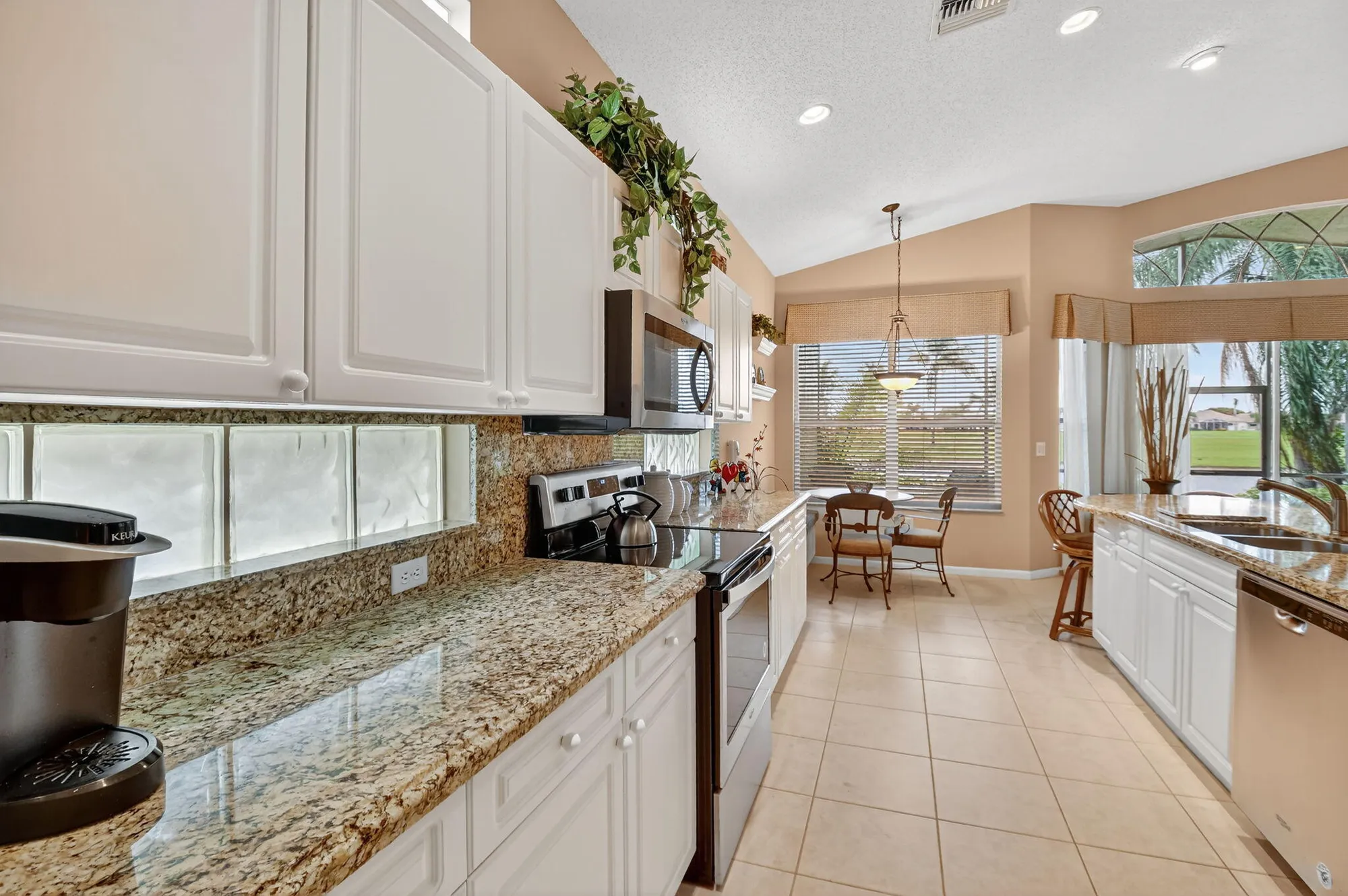 Property Slideshow image 12 of 68 | 6875 southport dr, Boynton Beach, FL, 33472