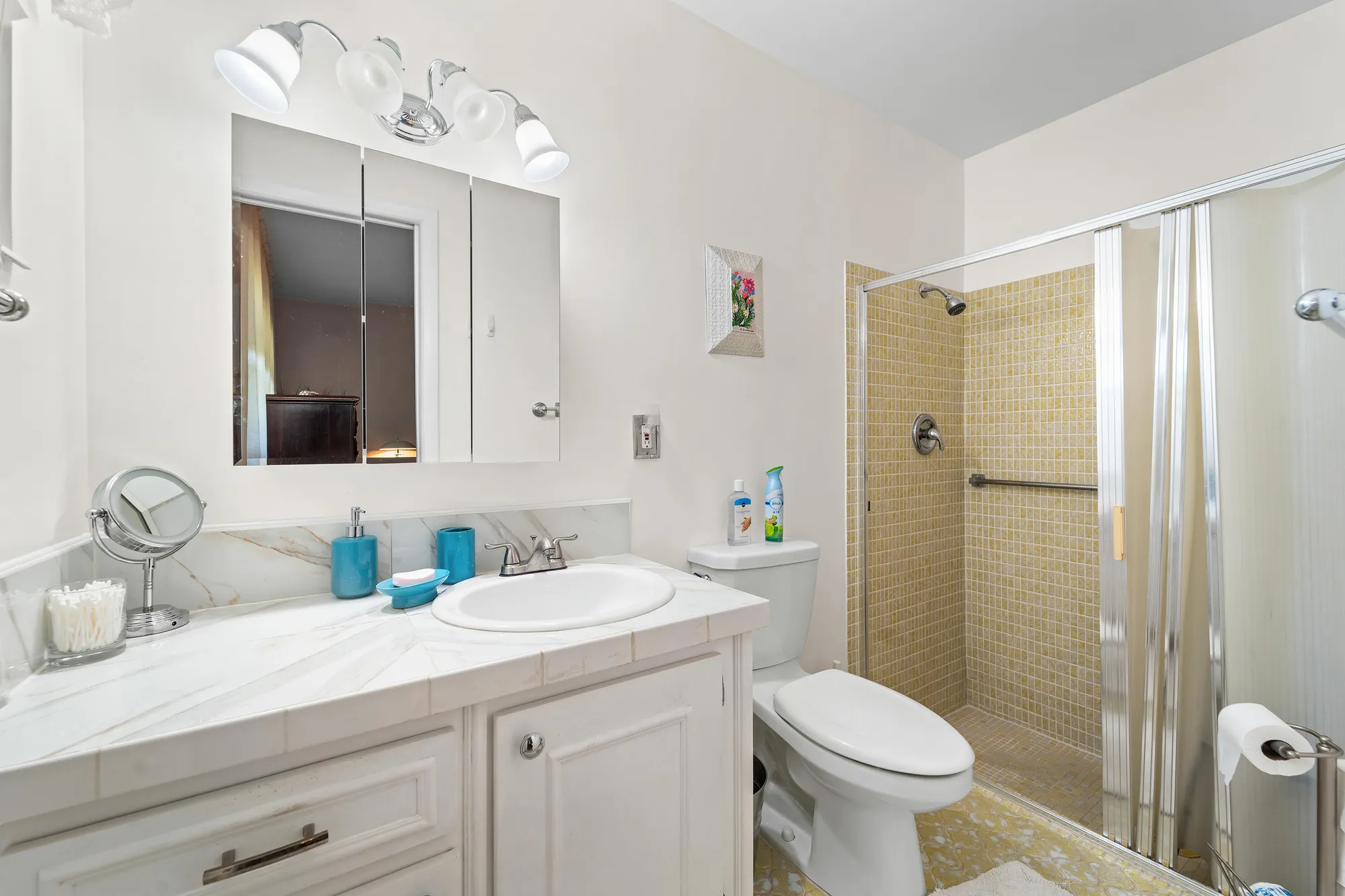 Property Slideshow image 15 of 21 | 2990 crosley dr d, West Palm Beach, FL, 33415