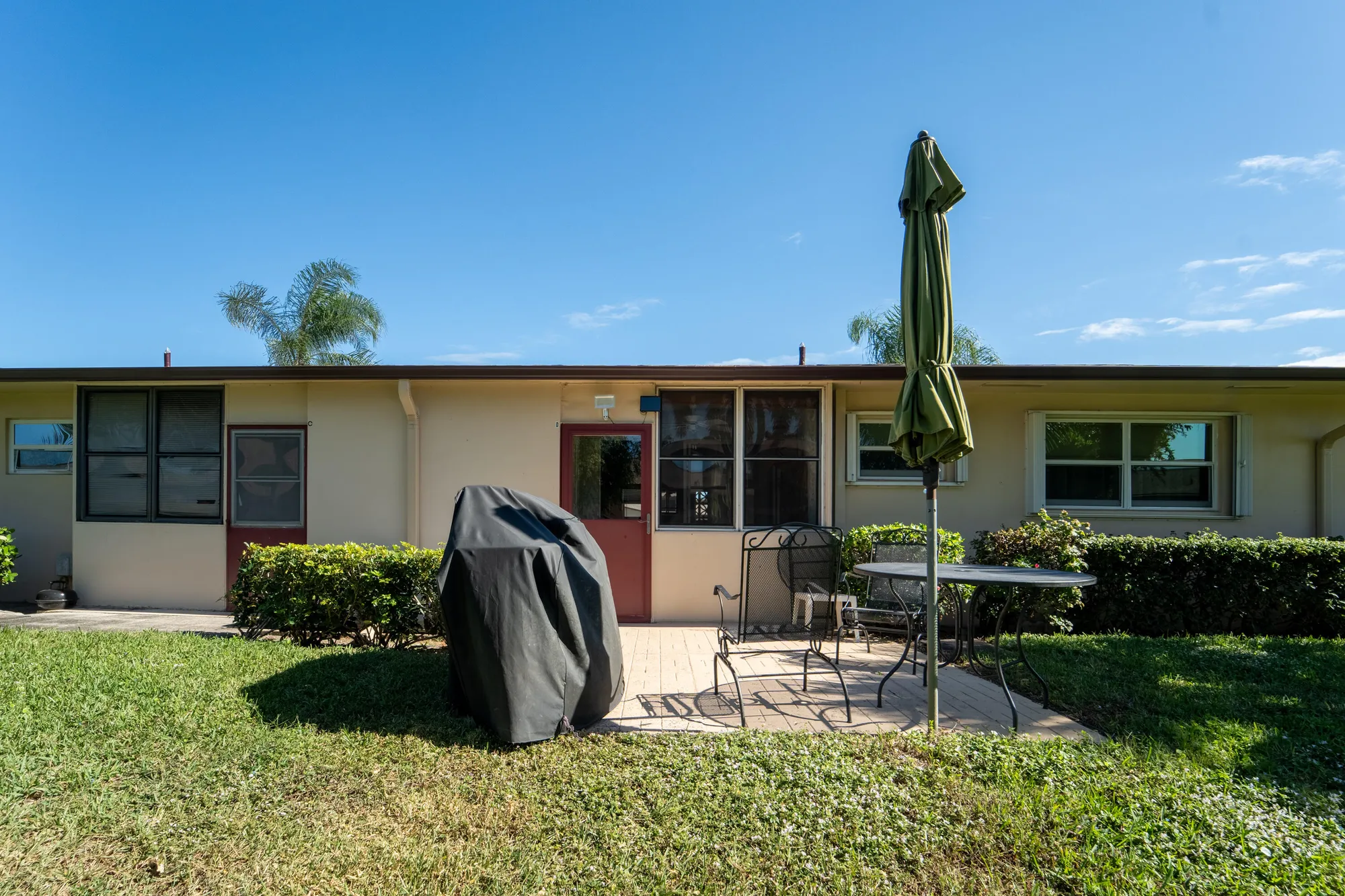 Property Slideshow image 19 of 21 | 2990 crosley dr d, West Palm Beach, FL, 33415