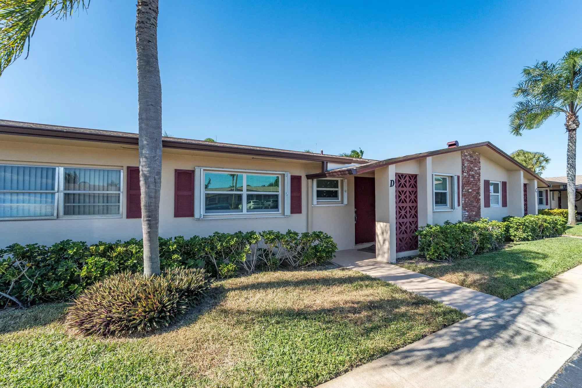 Property Slideshow image 21 of 21 | 2990 crosley dr d, West Palm Beach, FL, 33415