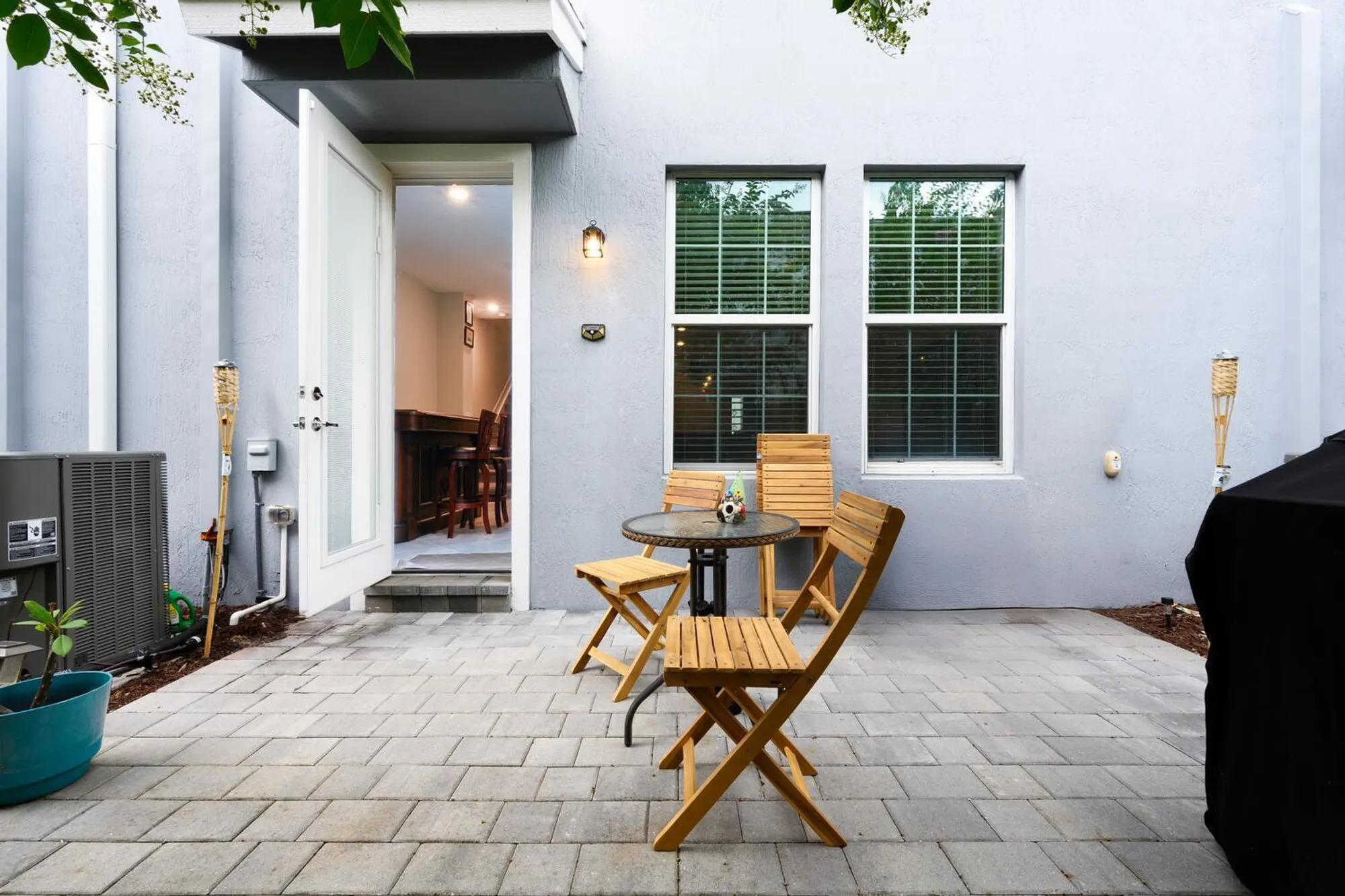 Property Slideshow image 9 of 22 | 1832 se roxy way, Stuart, FL, 34996