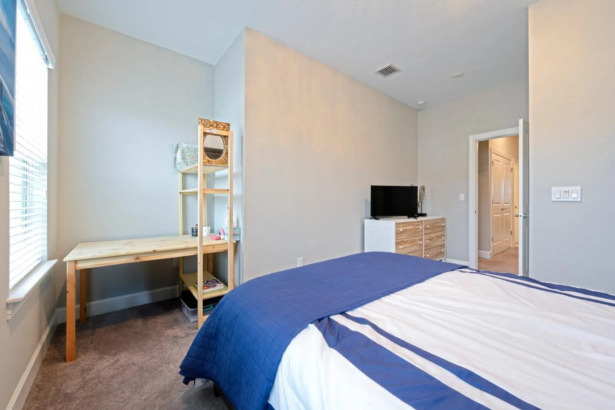 Property Slideshow image 16 of 22 | 1832 se roxy way, Stuart, FL, 34996