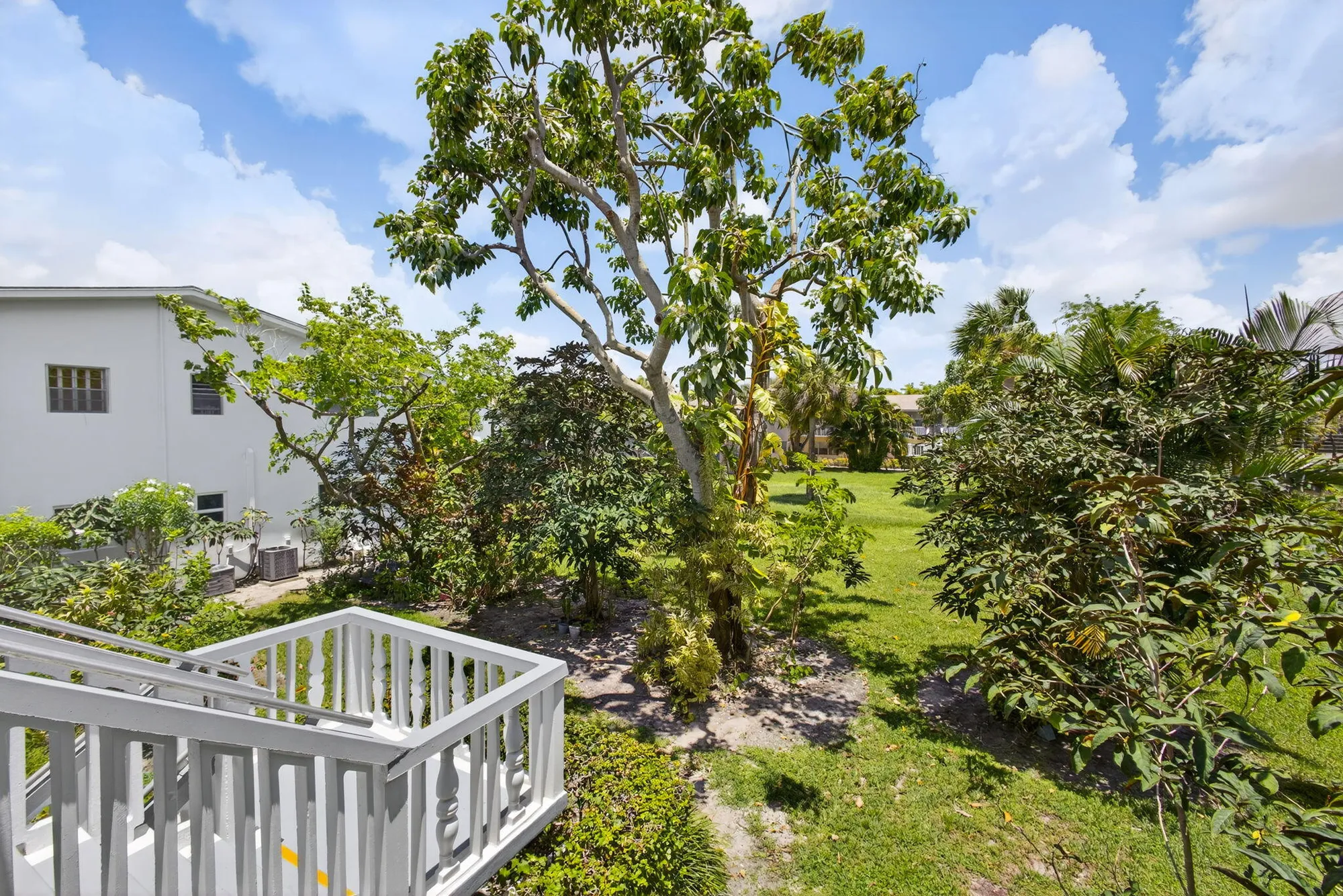 Property Slideshow image 2 of 31 | 19 norwich a, West Palm Beach, FL, 33417