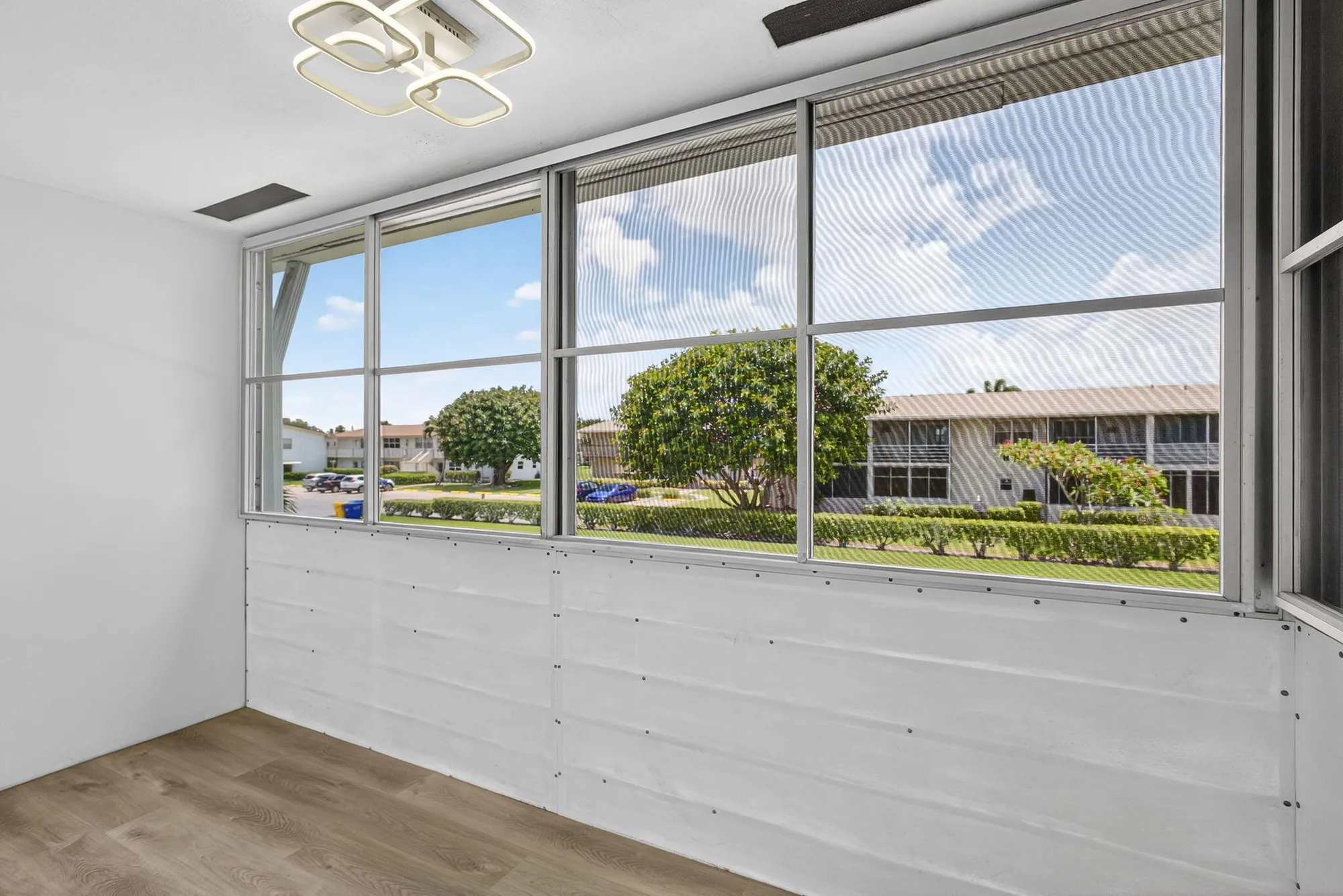 Property Slideshow image 12 of 31 | 19 norwich a, West Palm Beach, FL, 33417